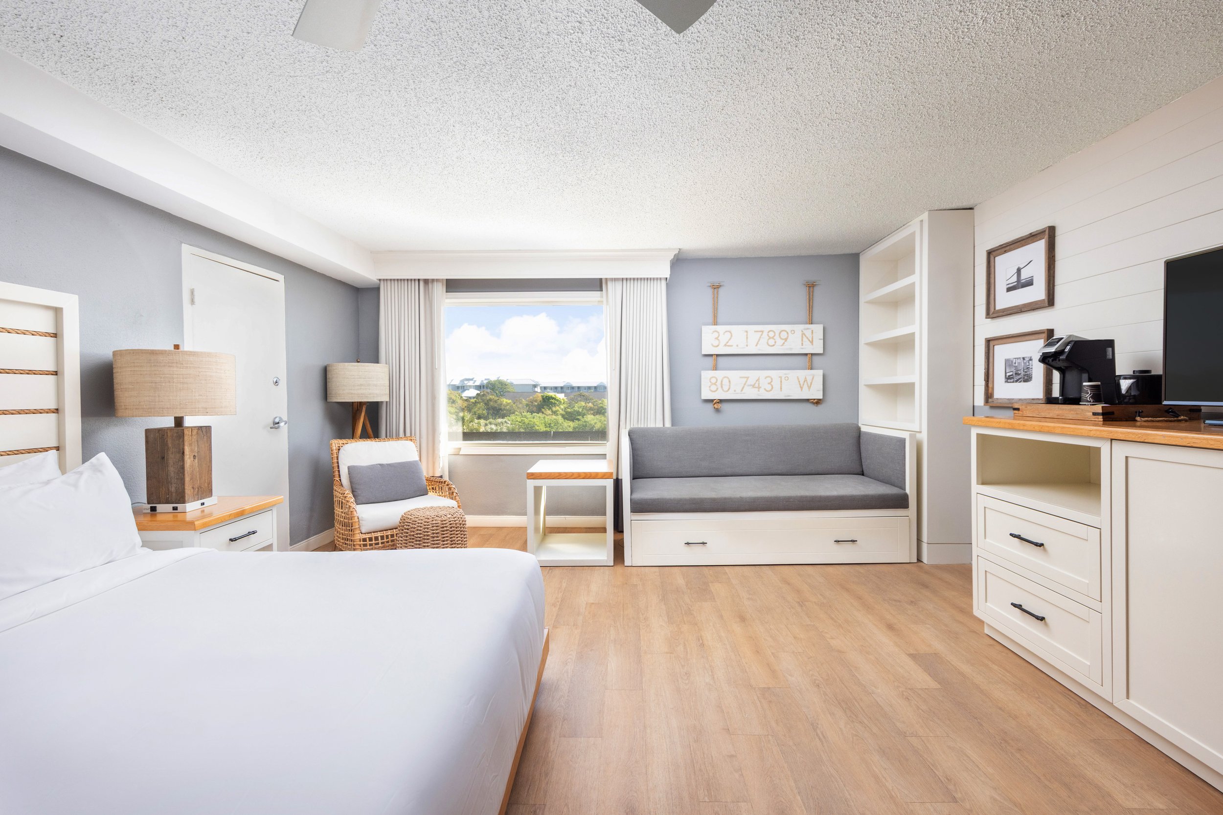 Edit-BH-HHI-Room_032-edited-1.jpg