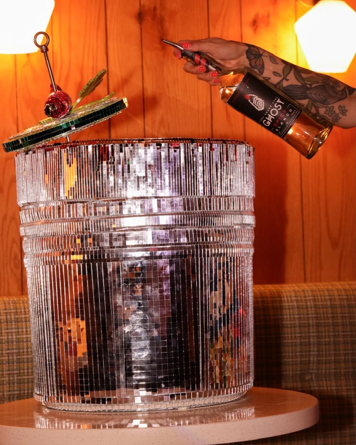 This is your sign to have a sparkly, perfectly spicy Cinco de Mayo 🪩🌶️

📸 and disco sculpture by @abstruselike