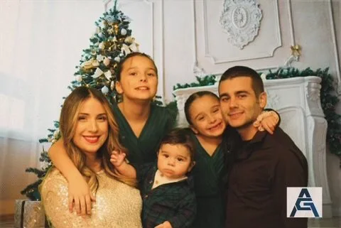 Andrew Alegre and family