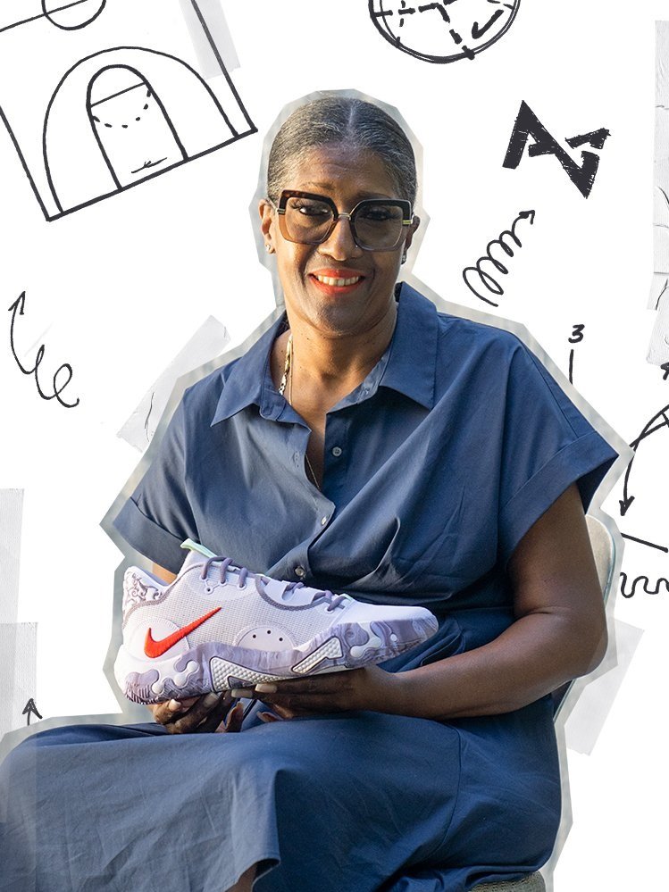 220704_NikeBasketball_PGFamily_Mom_AppThread_02_750x1000.jpg