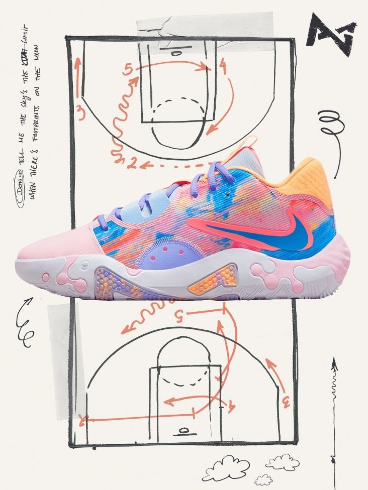 220704_NikeBasketball_PGFamily_Daughter_732x1000.jpg