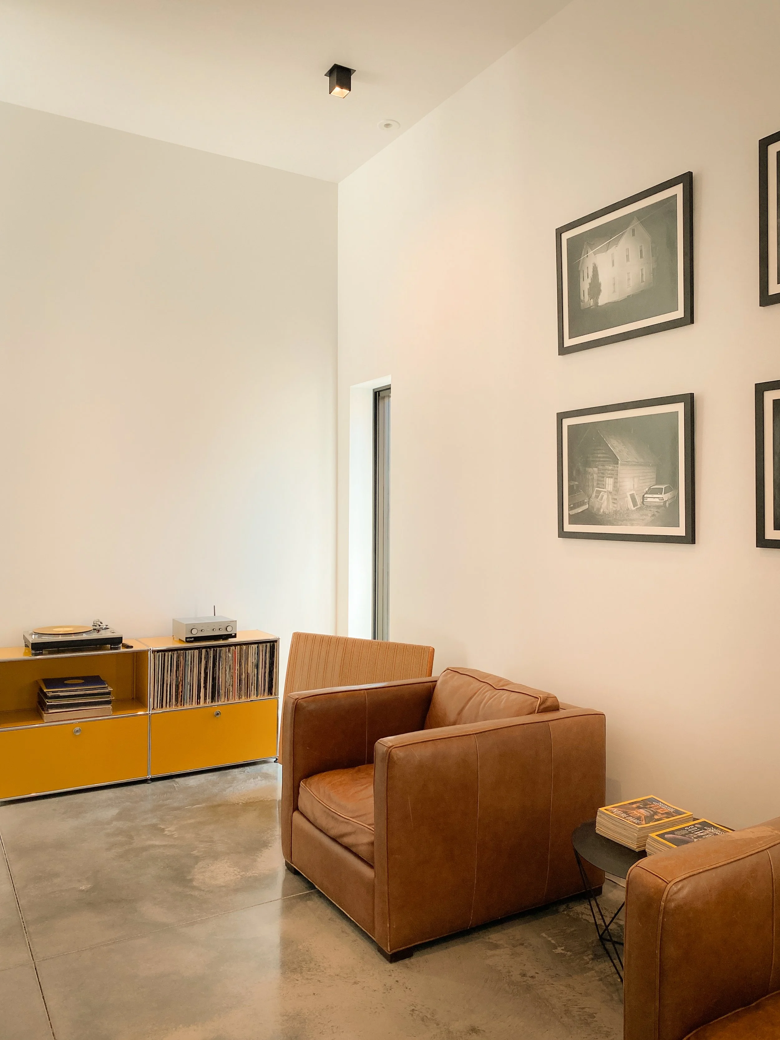 94FDC0C1-8D51-4EBD-AB60-17B727274C18 2.jpg