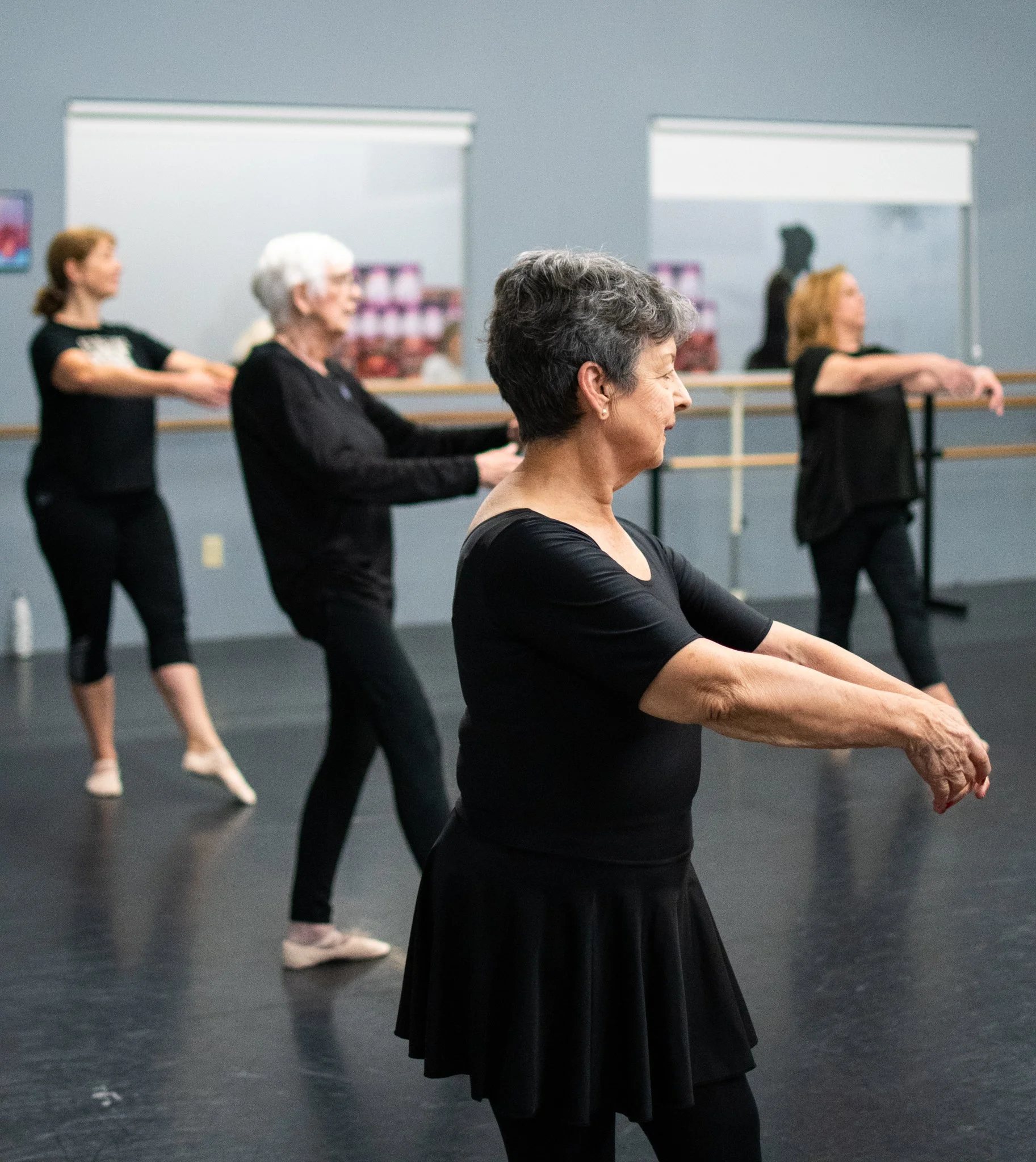 240926_Ballet Barre III_034.jpg