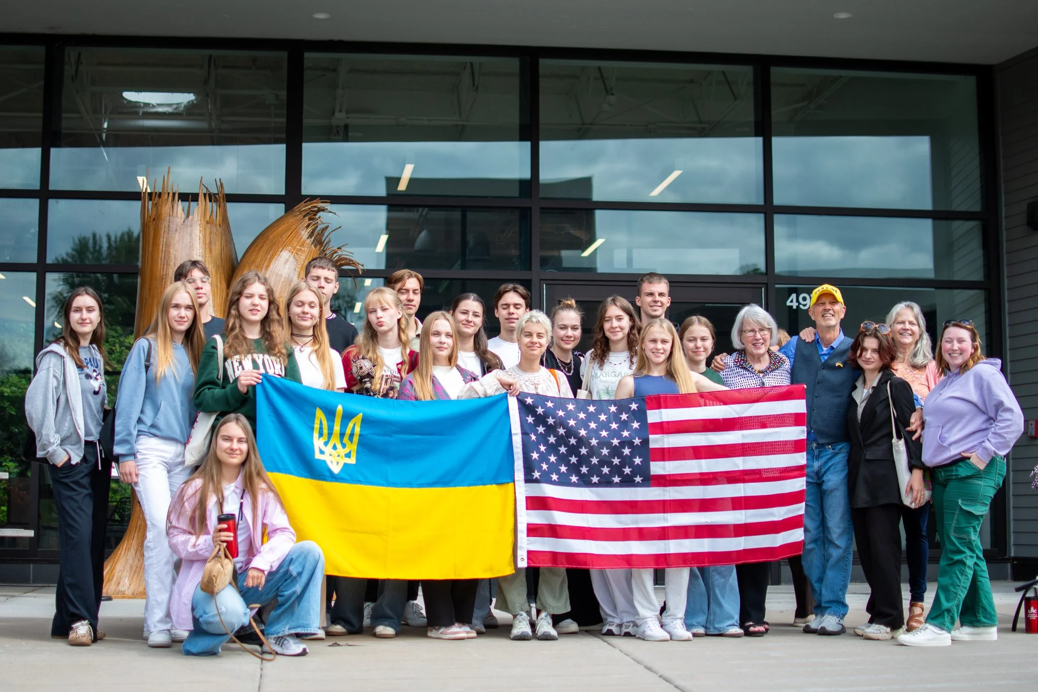 082625_YouLead Ukraine Students_016.jpg