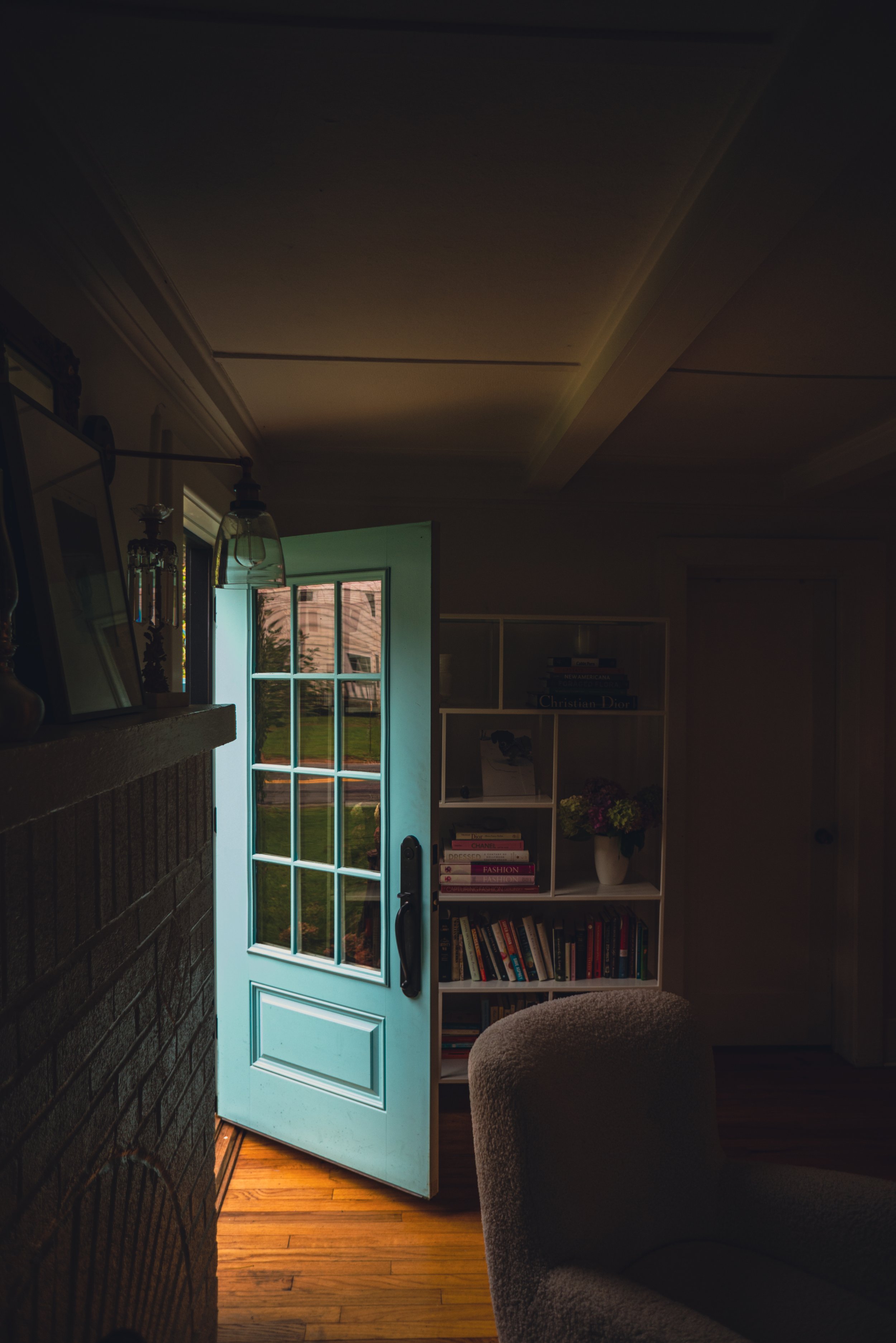 Living room - Color (1 of 28).jpg