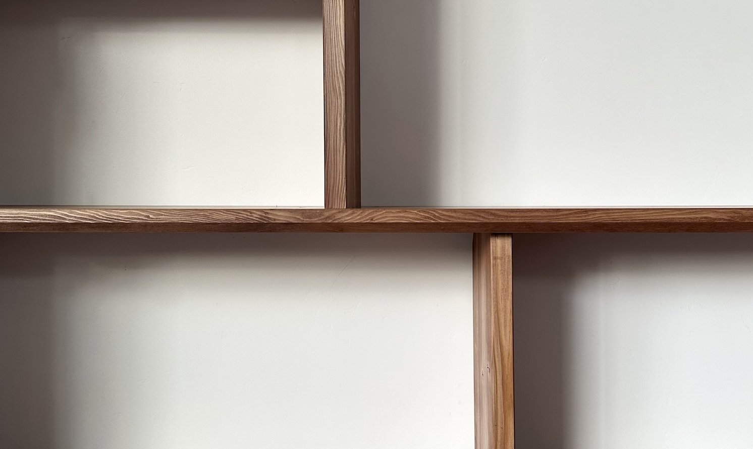SLIDER Jen-Library-2-modern-built-in-solid-wood-bookcase-02.jpg