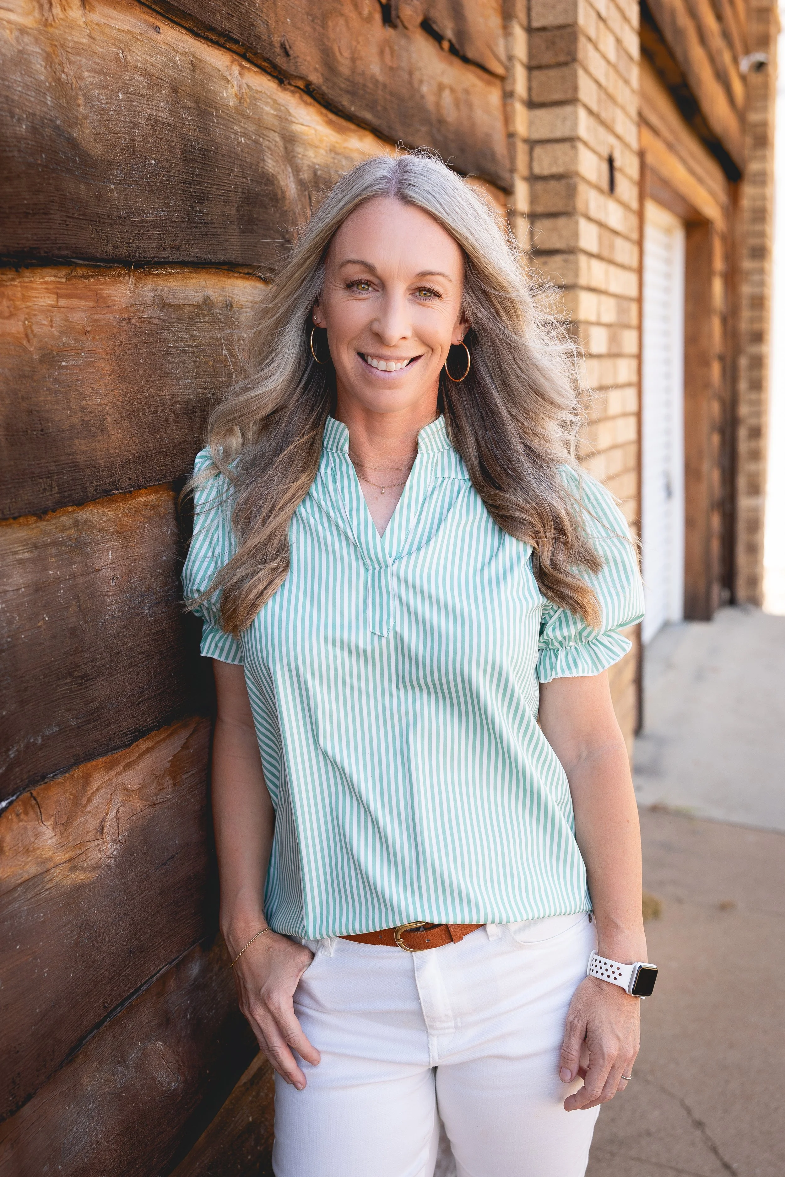 Nikki Thompson, Escrow Officer
