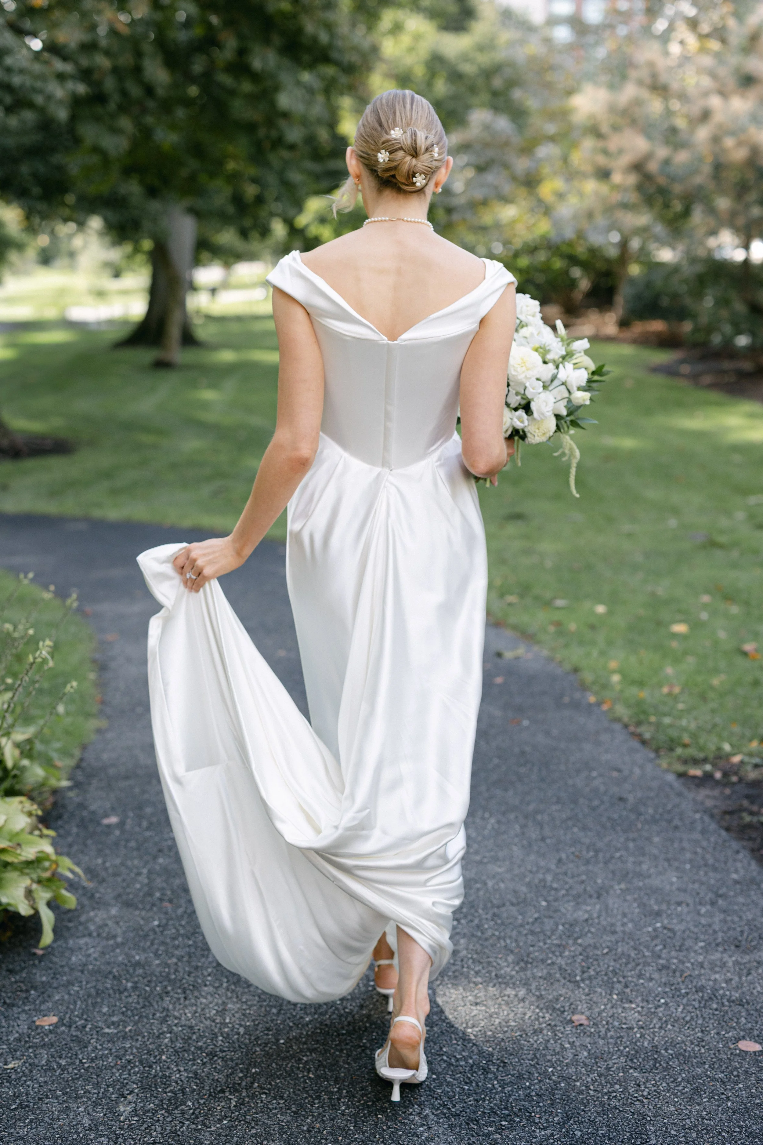 Scarlet-Roots_Amelia+Cody-Hampshire-House-Wedding-75 (2).jpg