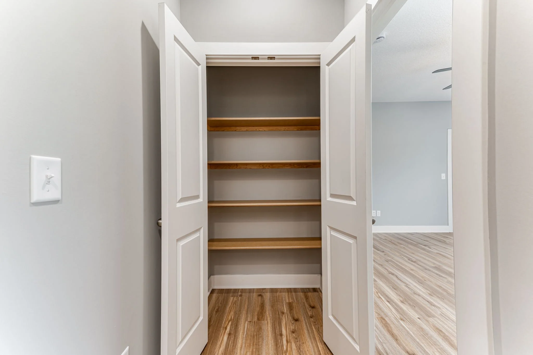 14-417b Newton-14.jpg