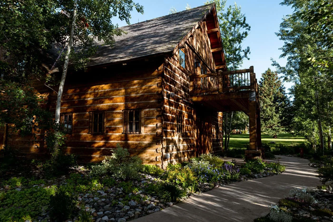 barnloft_outside.jpg