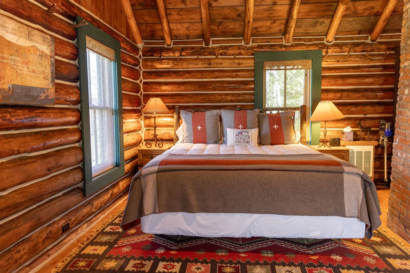 martincabin_bed2.jpg