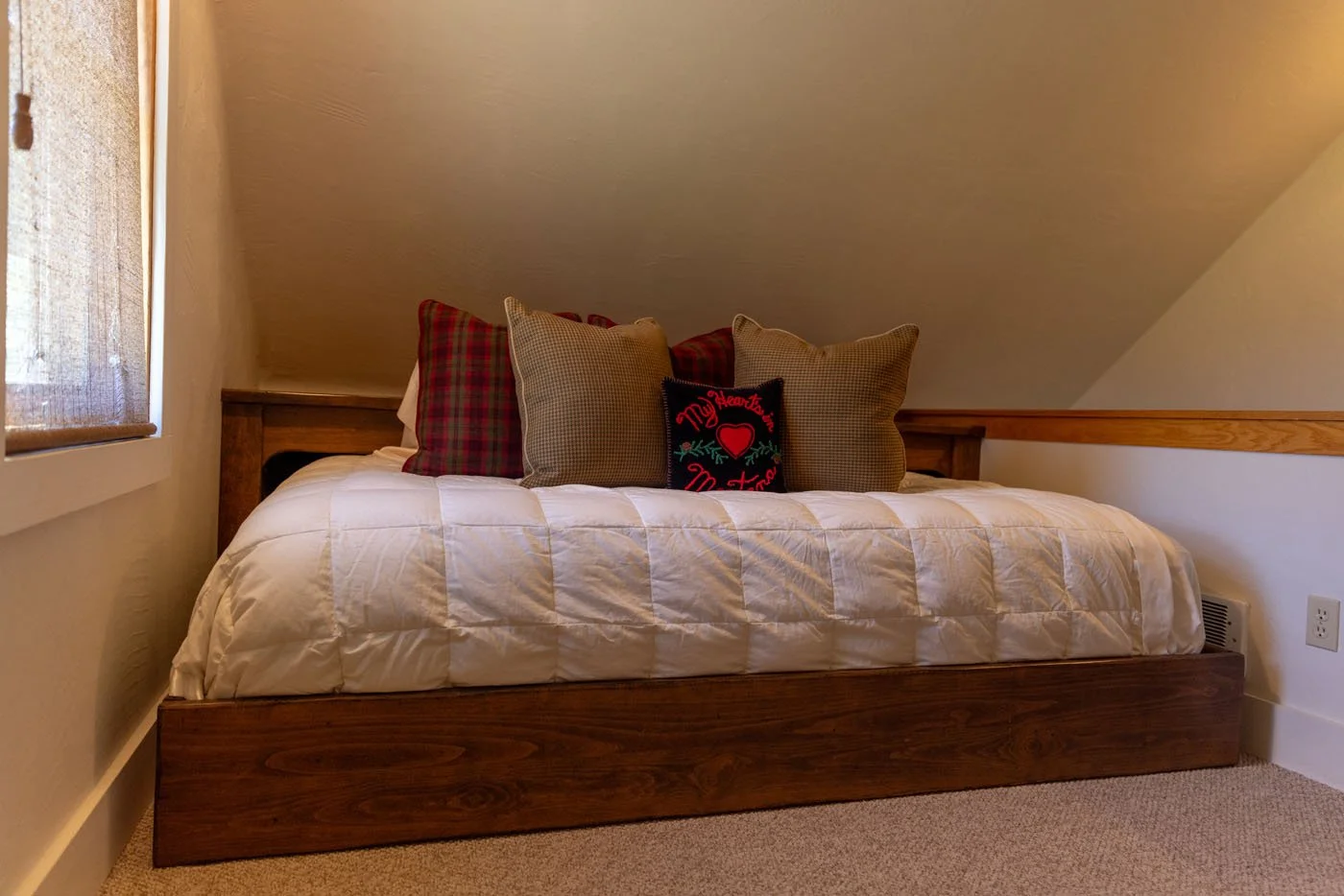 martinhouse_upstairs2.jpg