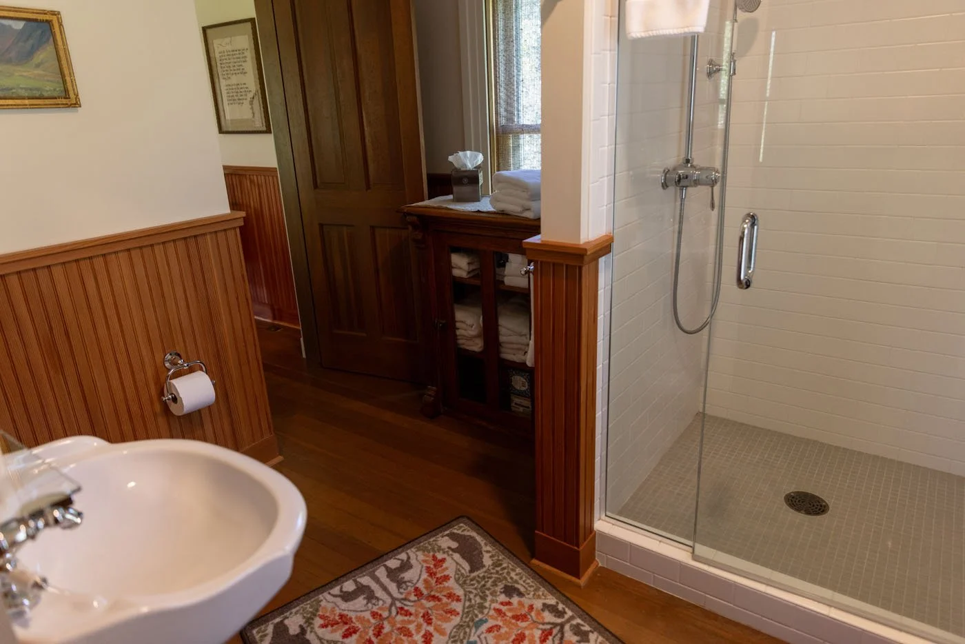 pfohl_bathroom1.jpg