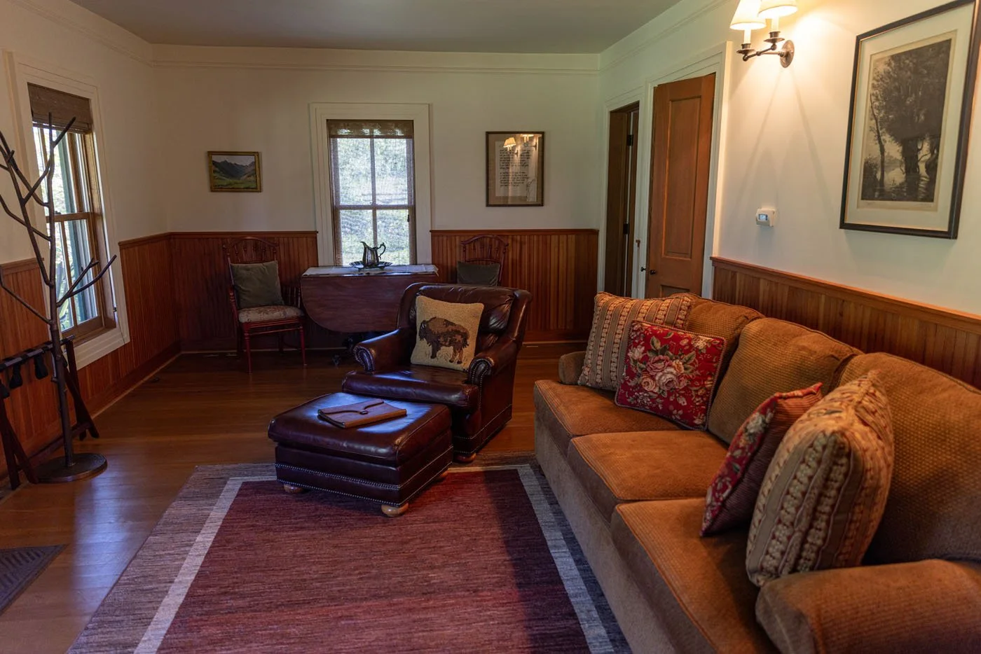 pfohl_livingroom.jpg