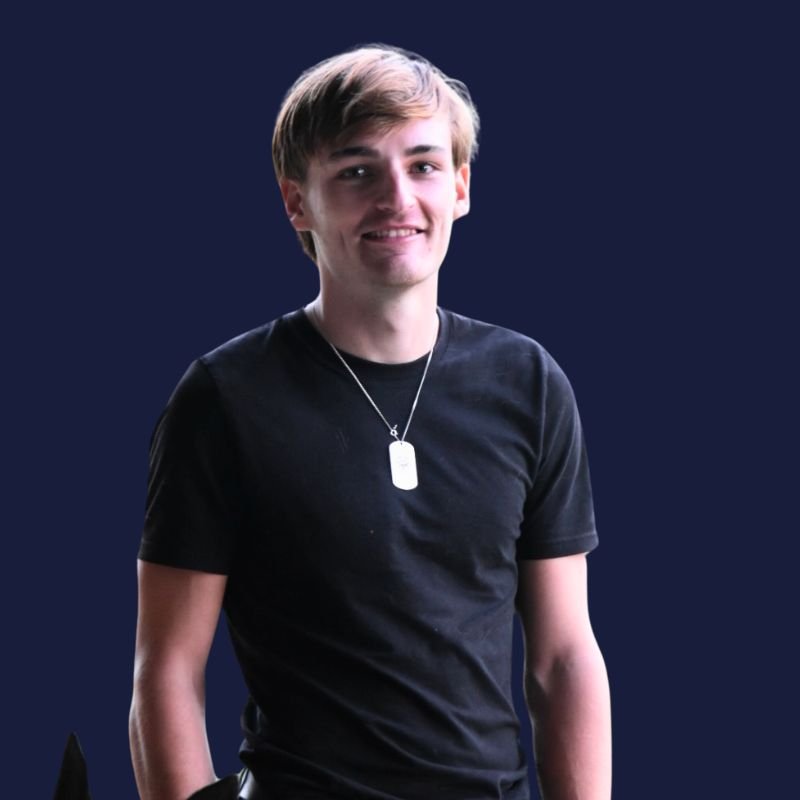 Leeroy is a singing teacher on the Sunshine Coast.