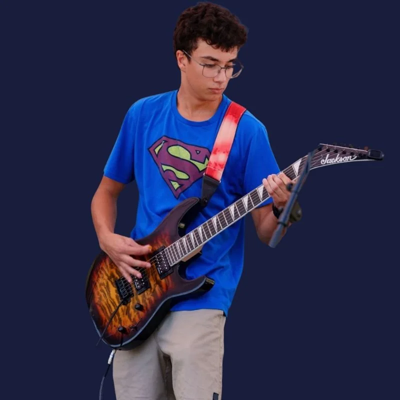 Alex is a trainee guitar teacher based on the Sunshine Coast