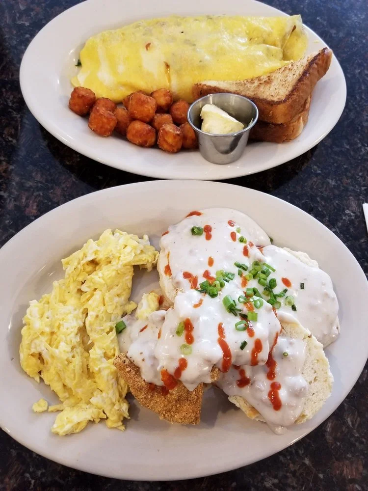 Ray Ray's At The Mayflower