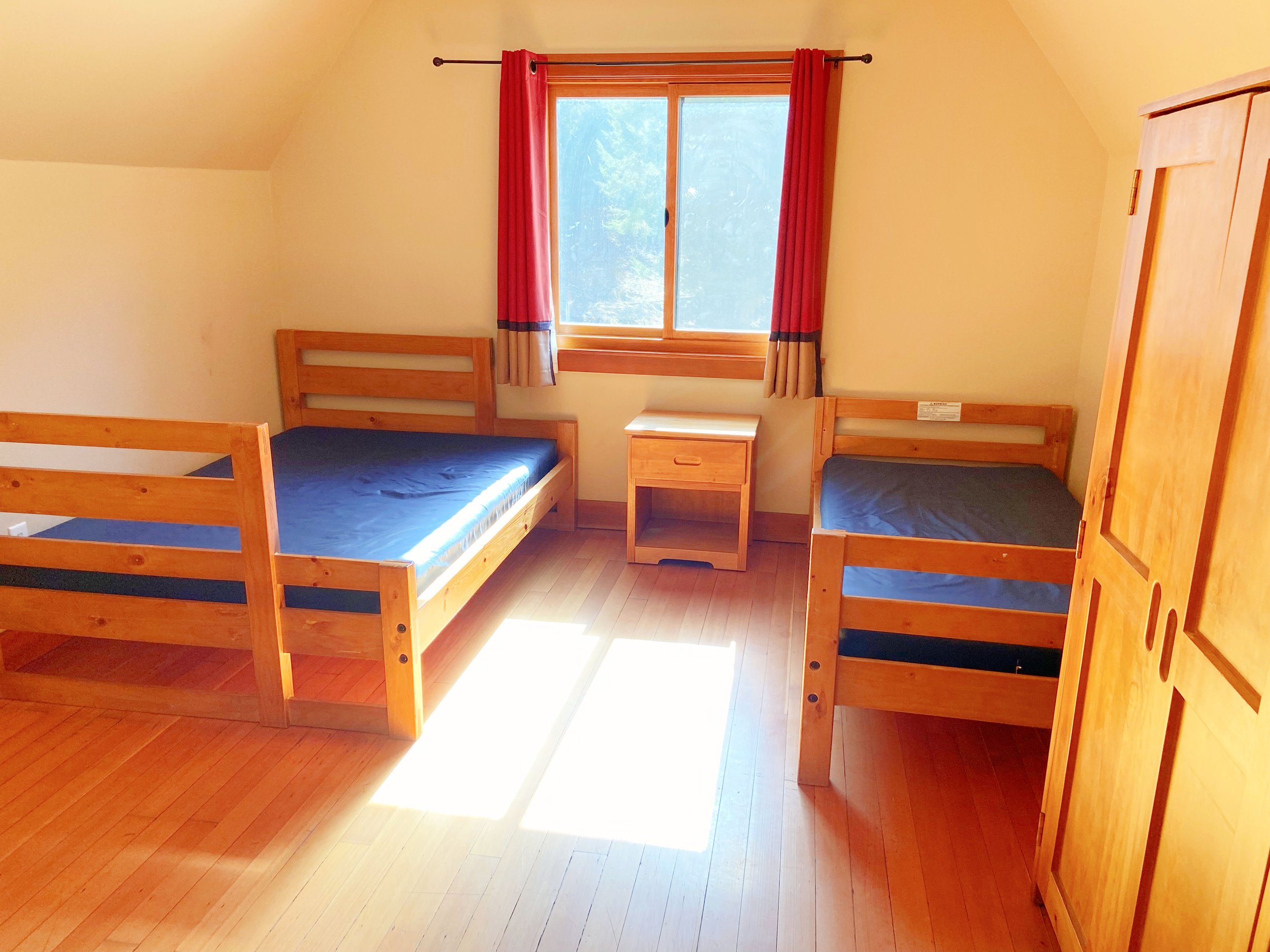 Campbell Lodge Bedroom