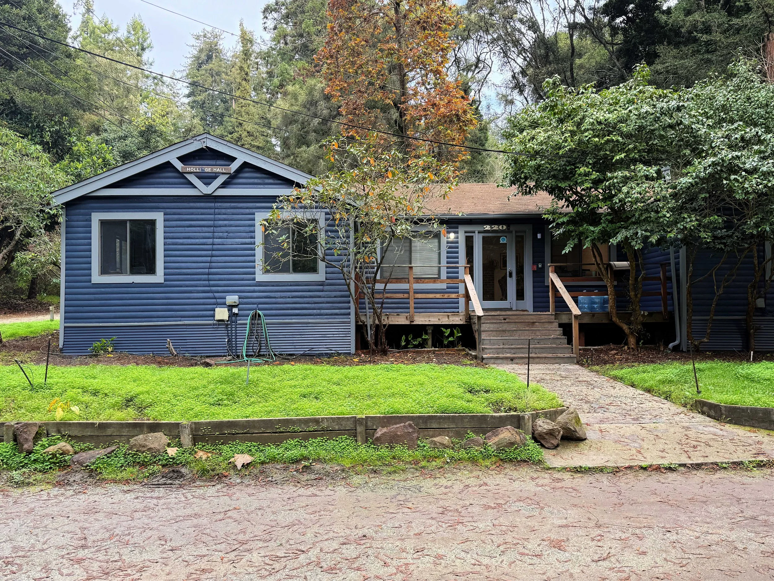 Hollidge Hall