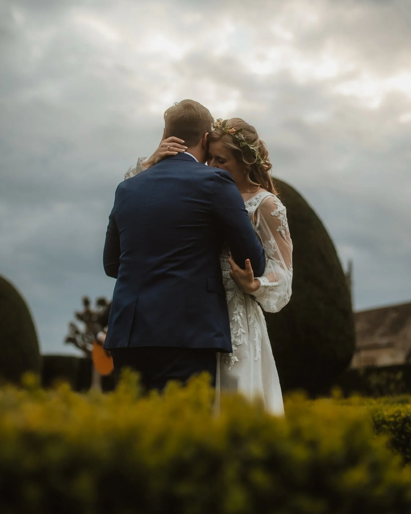 Lucy&rsquo;s Wedding featuring Dom - Part 1

What a way to kick off the 2025 wedding season! Lucy and Dom&rsquo;s day at the stunning Hinton St Mary Estate in Dorset was one of those weddings where you just couldn&rsquo;t stop smiling.

I first met L