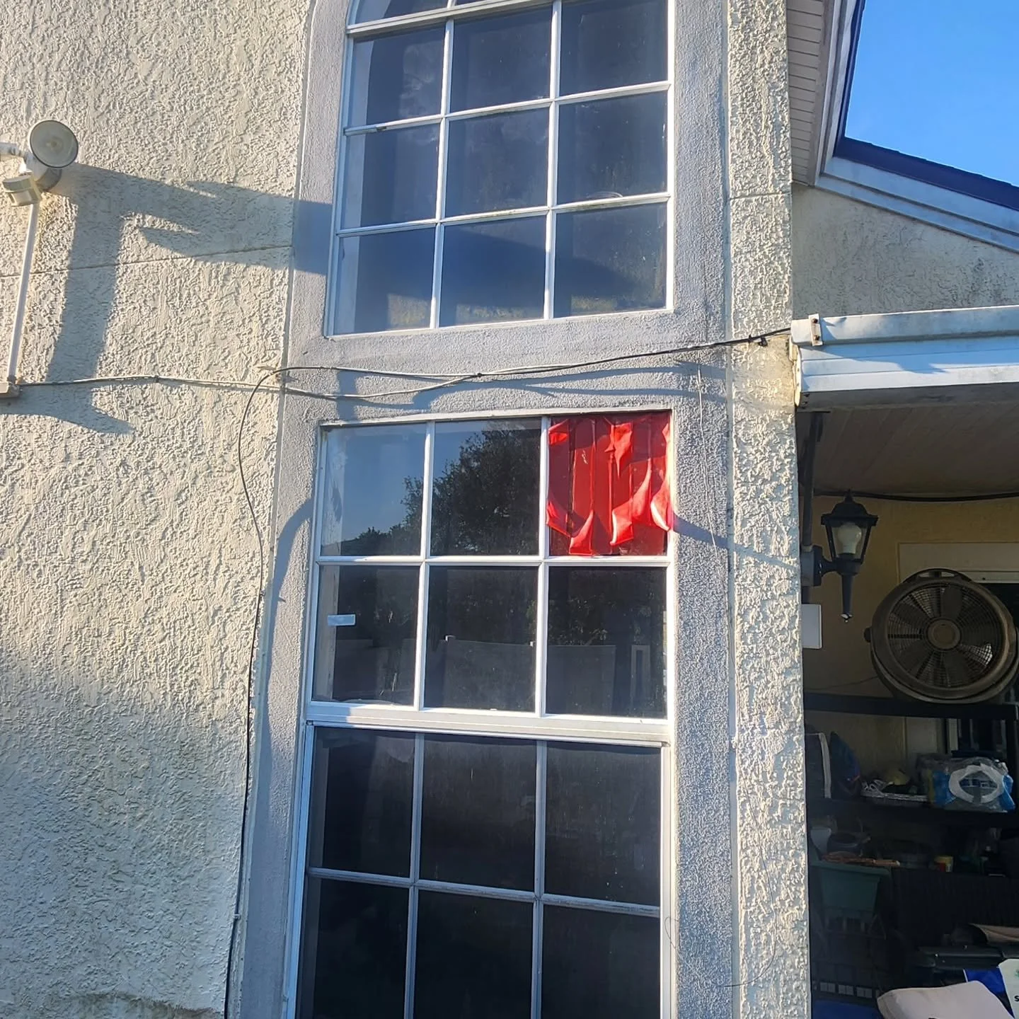 Scope: Put in new windows.
Turned out Florida termites had another plan. Replaced window framing and then windows. Happy homeowner with a more secure home.
