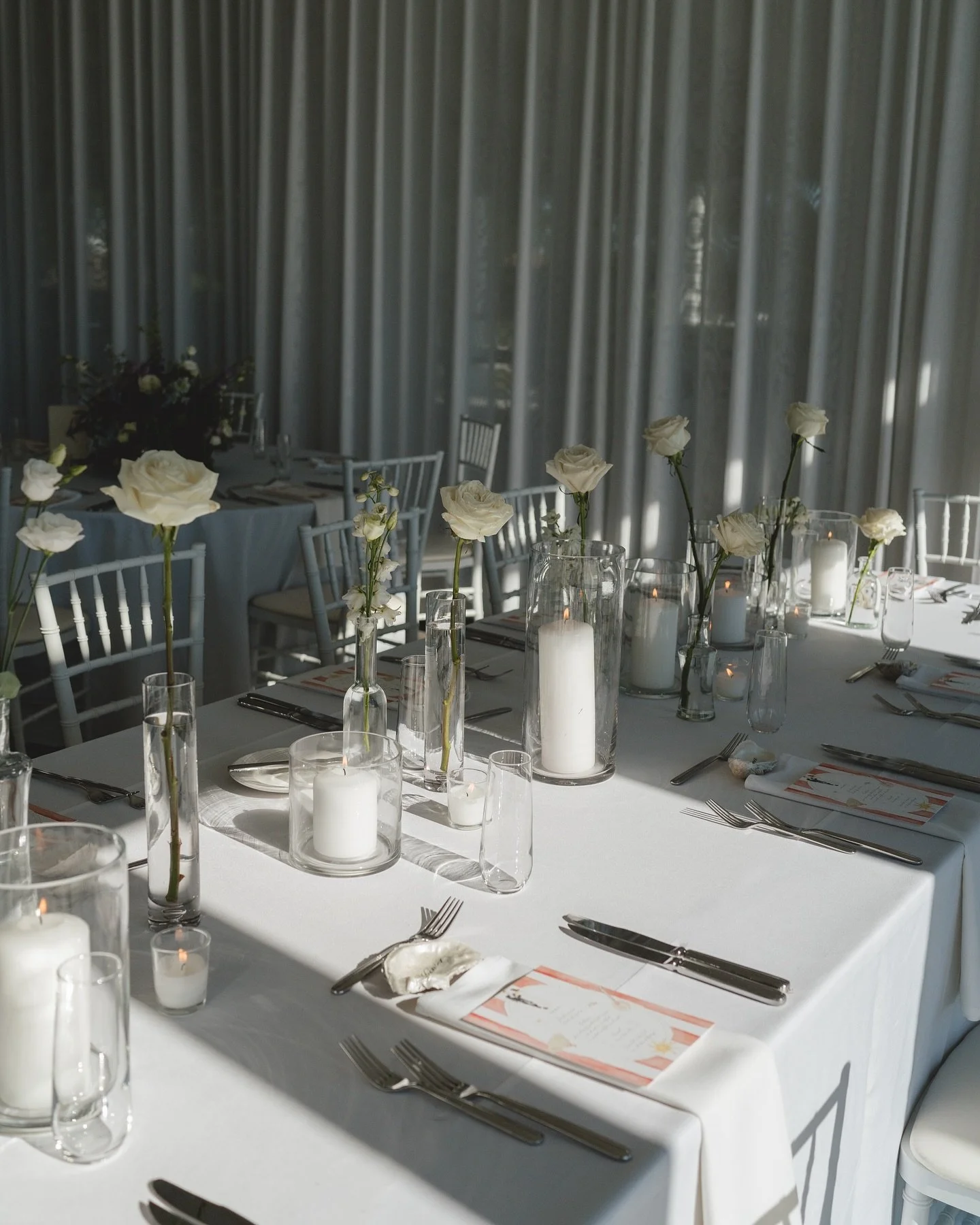 Simple centerpieces 🤍

📸: @kelseycowley