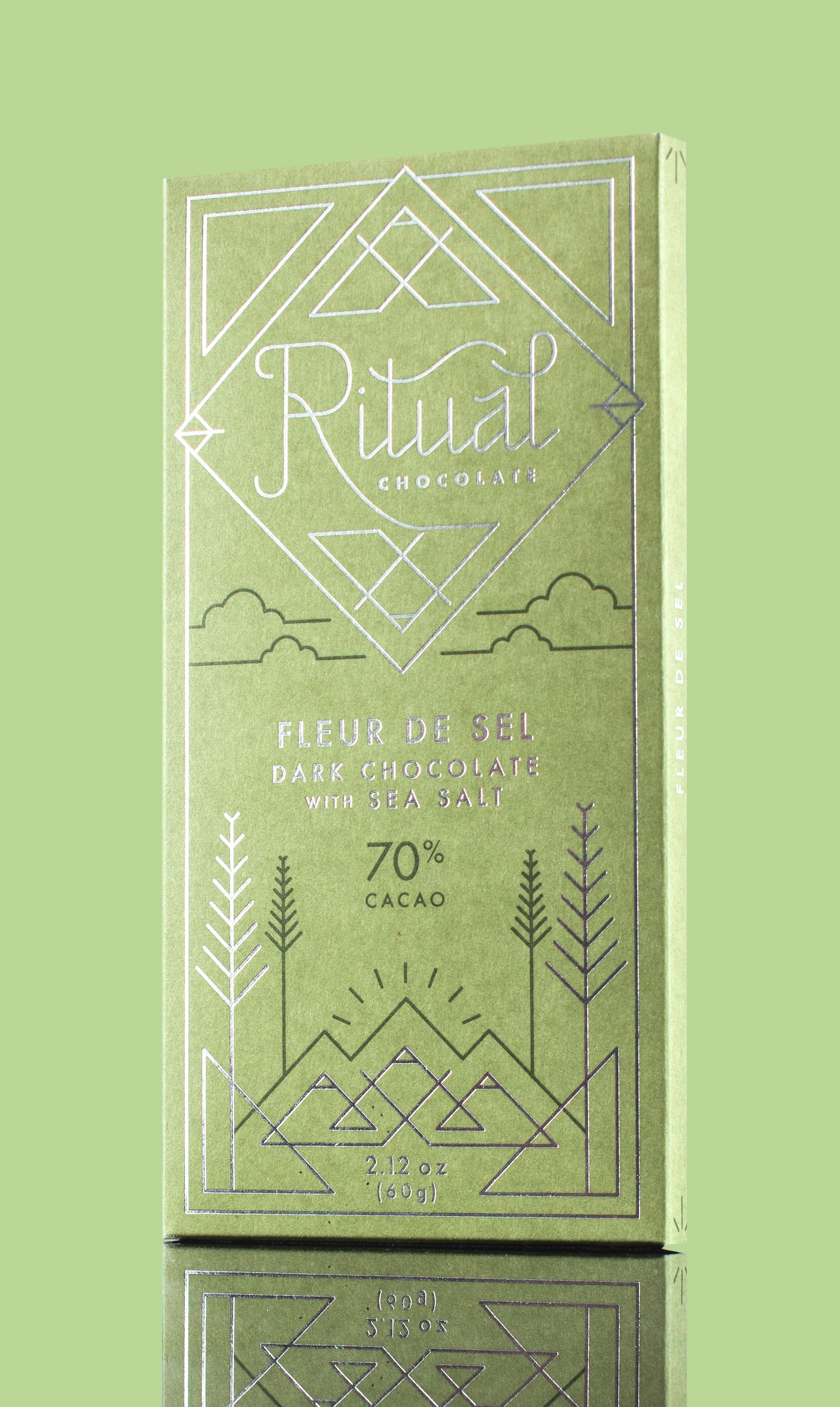 Green packaging for Ritual Chocolate Fleur de Sel, dark chocolate with sea salt, 70% cacao, 2.12 oz (60 g).