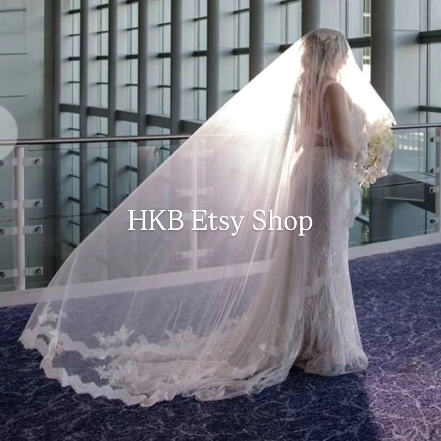 Visit the HKB Etsy shop for this beauty. 
  She is ready to ship.👏😄

https://hannahkananibridal.etsy.com/listing/1732707691

#etsyshop #etsywedding