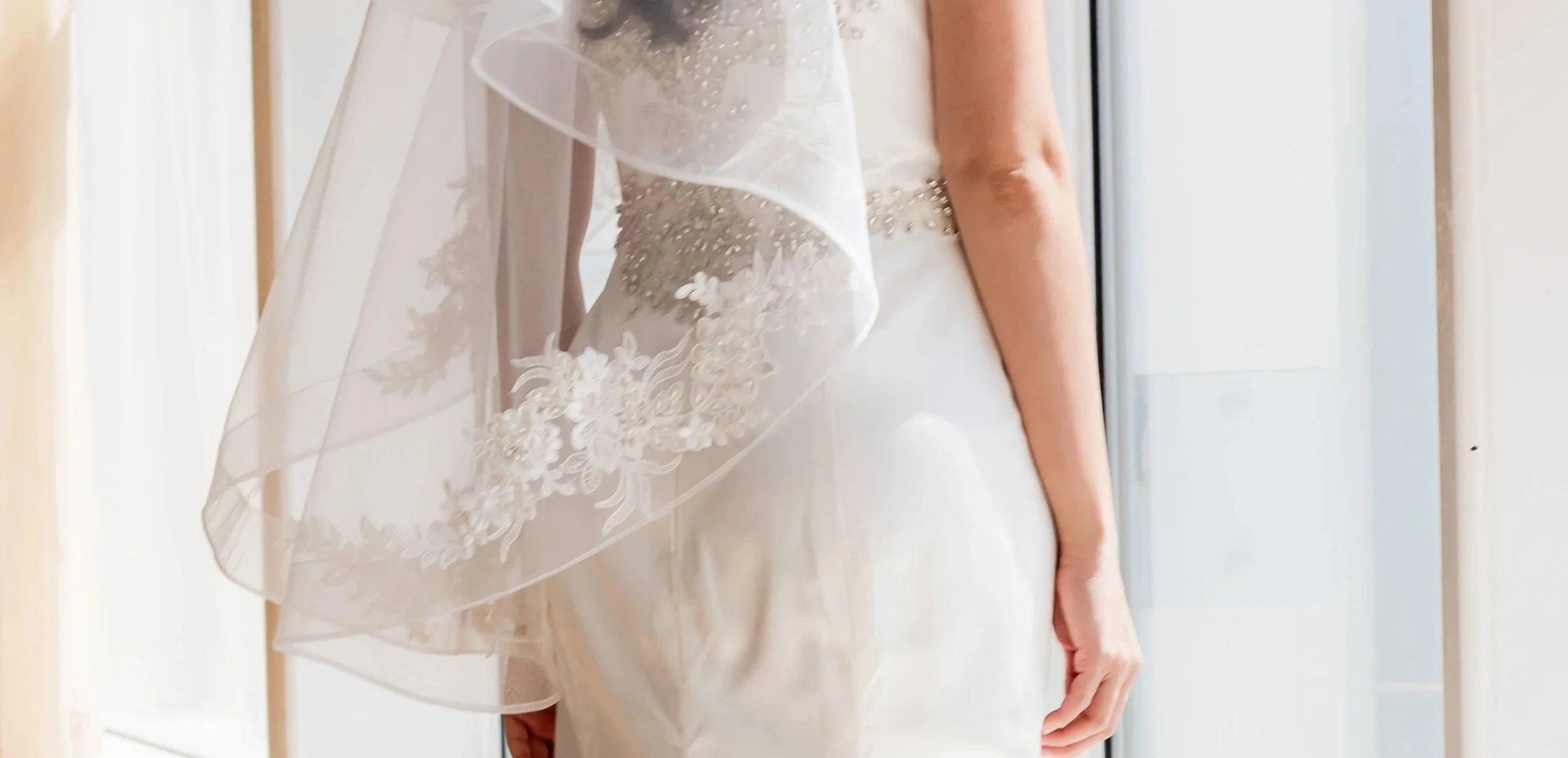 Pua Male Finger Tip Bridal Veil