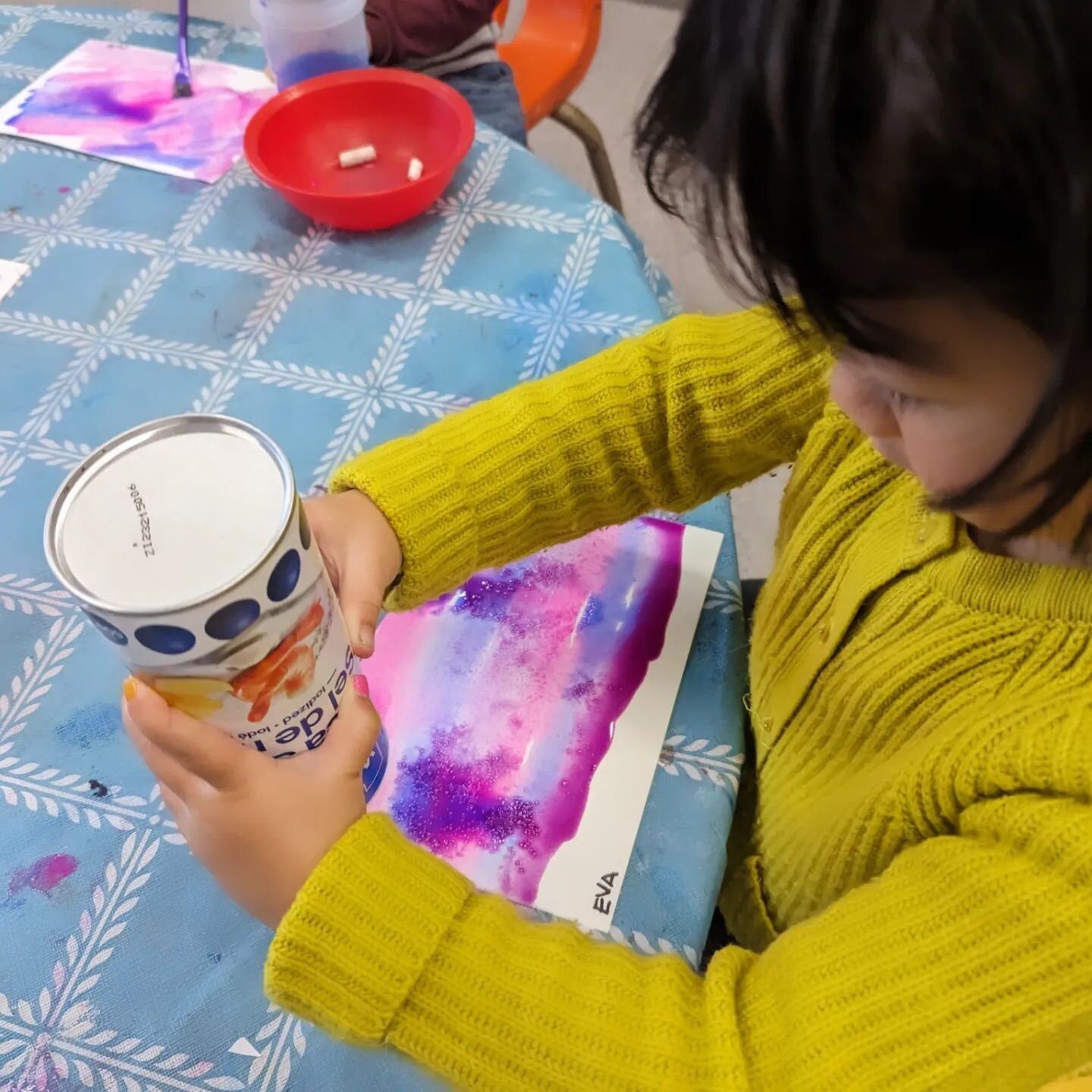 Today we experimented with some bright new liquid water colors, white pastels and salt to make these pretty Winter scenes 
#preschoolart