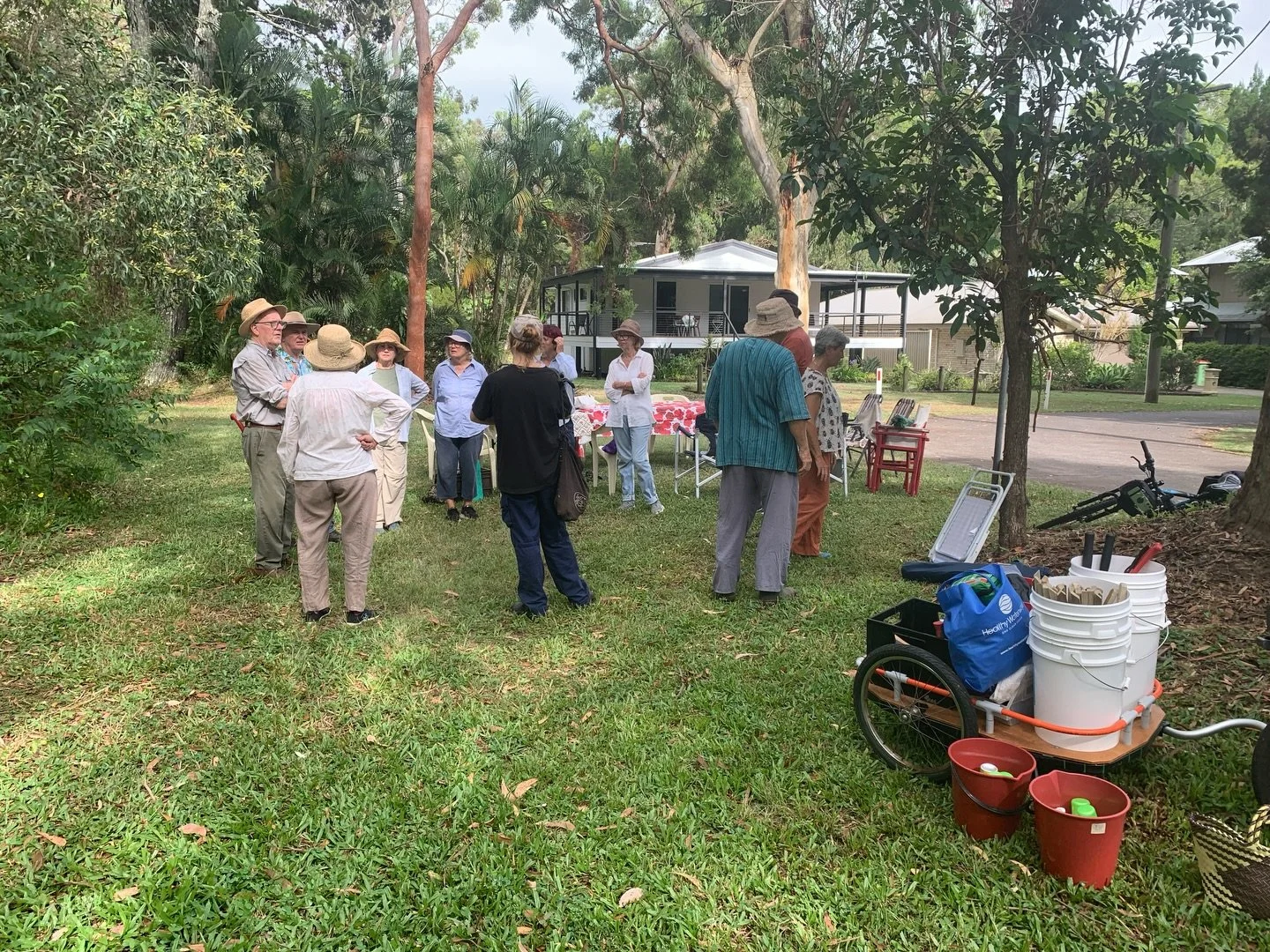 Coochiemudlo Bushcare volunteers energized with enthusiasm 💪😊🌱
Today marked the first working bee on the assisted regeneration project on the island&rsquo;s Ramsar-listed Melaleuca Wetlands.
Brianna Meyer from Redland City Council was also there. 