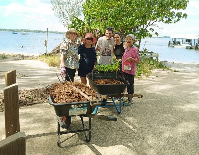 Native Nursery volunteers