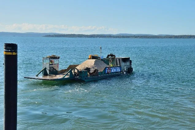sand-on-barge29.jpg