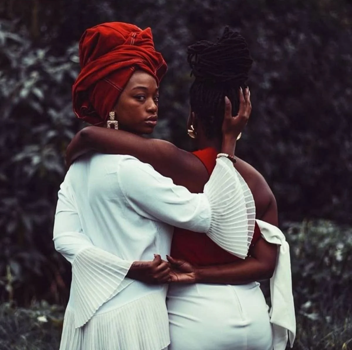 Say it gently, then maybe I will listen – On the natural hair discourse