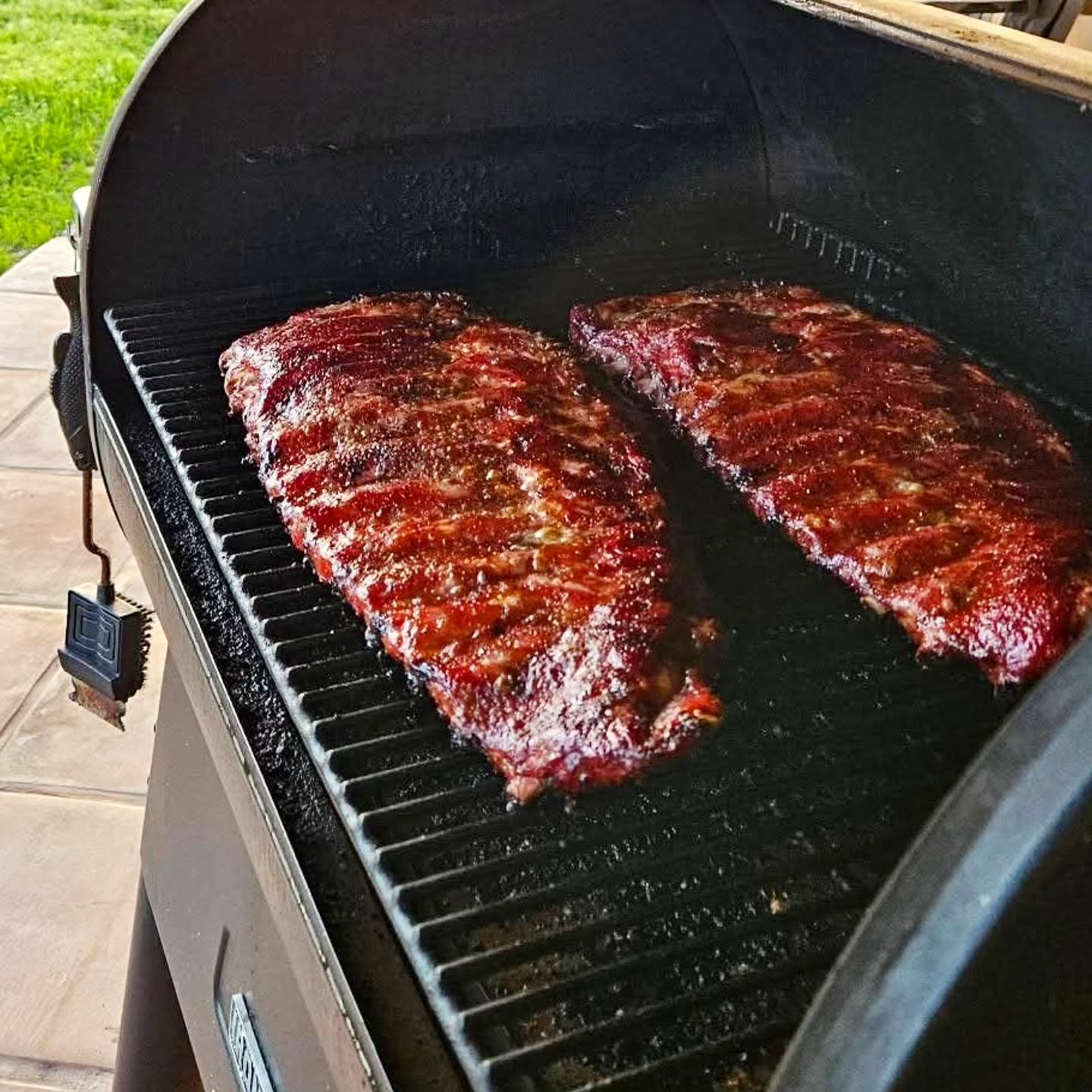 Sometimes a bit of pork is all you need! Our "Pig" might say "seasoning" but it also makes a great smoking rub, try it out on your next rack of ribs that get slapped on the @traegergrills , after all grilling season is firing up!