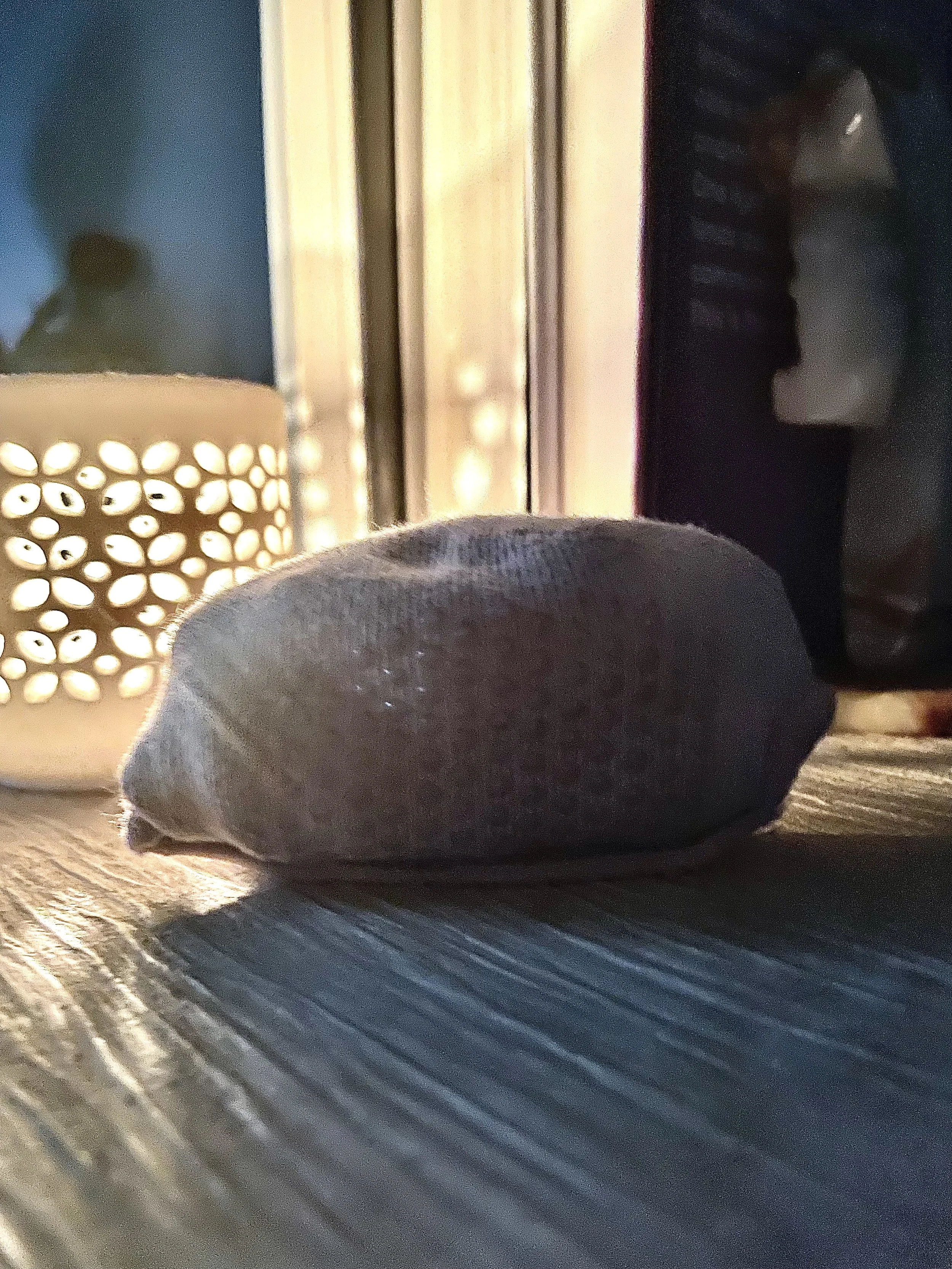 Cozy Moments: Buttercream Yummie Yoga Socks