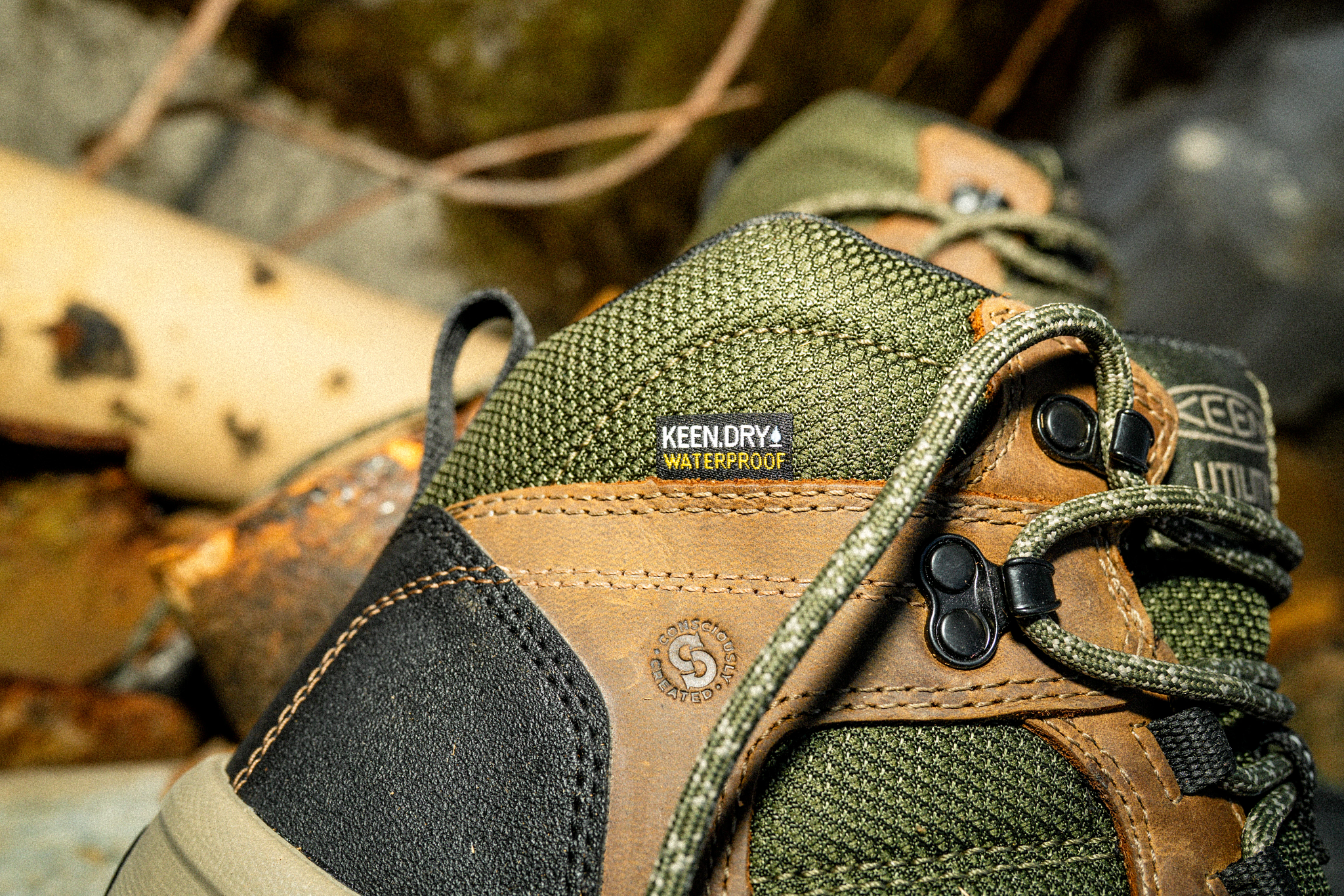 SS25_KEEN_UTILITY_SKOKIE_HIKER_WP_SOFT_TOE_M_1031292_FOREST_BLACK_NAm_00035.png