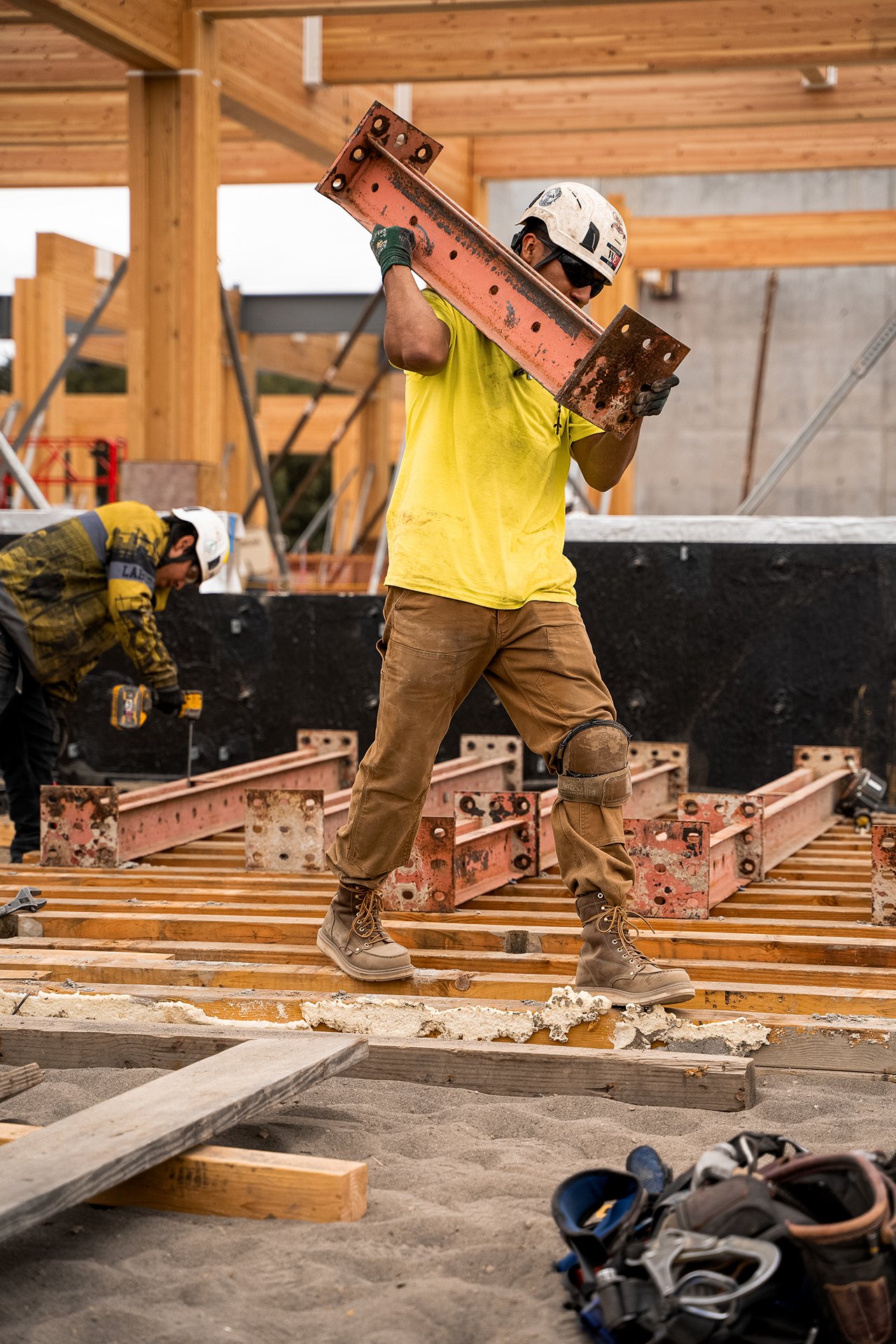KEEN_UTILITY_LIBERTY_8_INCH_M_CHESTNUT_GUM_1030606_A7R00341.jpg