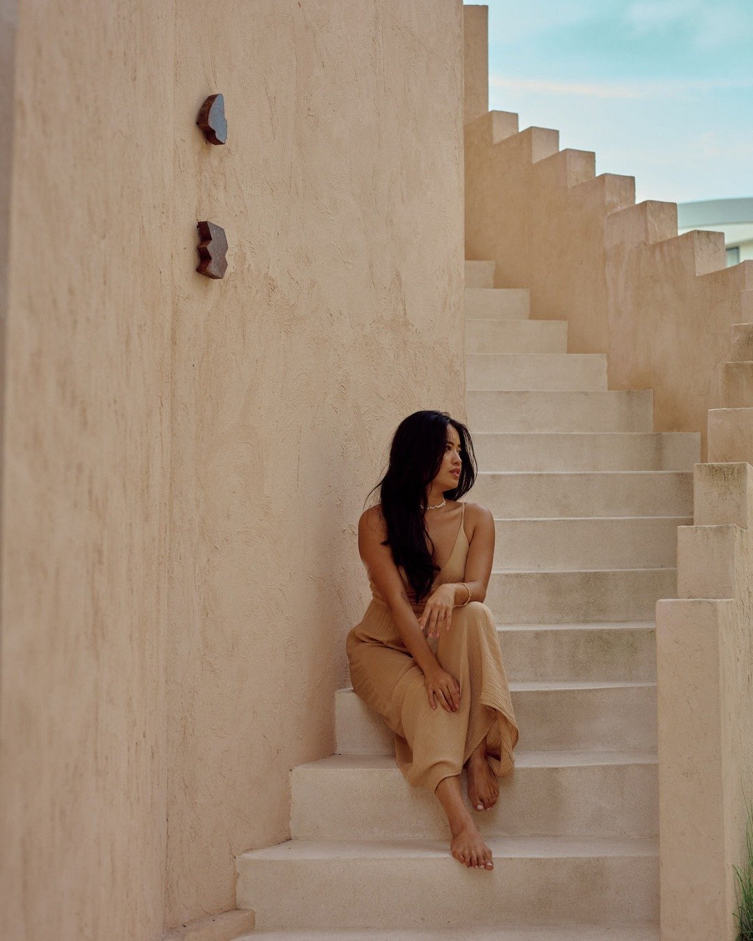The stairway to your Bali heaven 🤍

Stay in our vista room and walk these beautifully aesthetic steps every day.

#balihotel #baliholiday #balivacation #balivilla #baliaesthetic  #baliliving #baliphotography #hotelroom #boutiquehotelbali