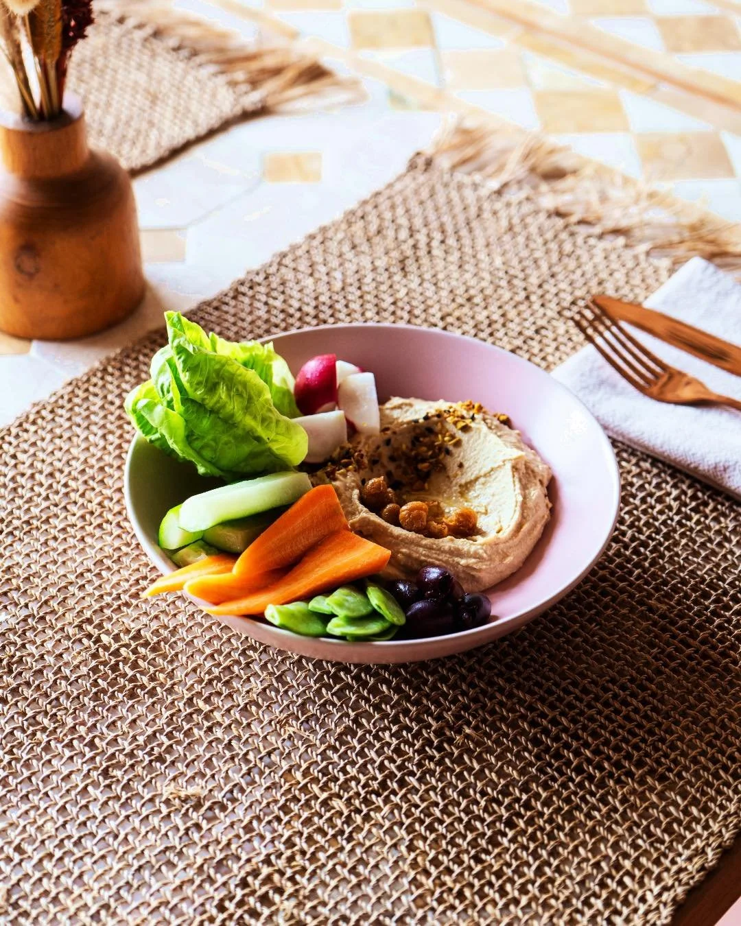 Sat down for a meal, stayed a little longer than planned.

#dunebali #seseh #balimoments #dunestays #slowlivingbali #boutiquehotel