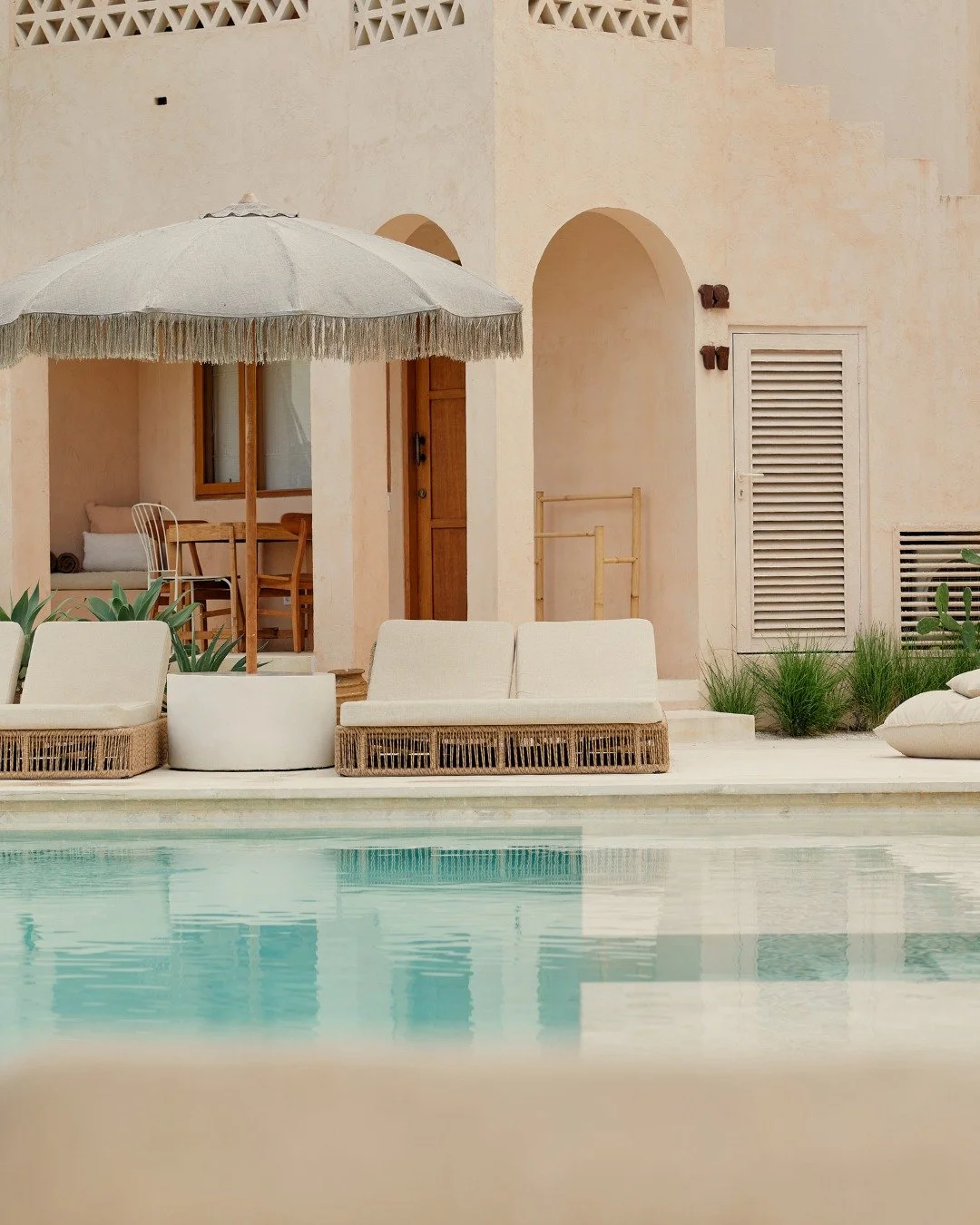 Sun, sand tones, and a quiet moment. Enjoy our sunbeds to relax.

#duneseseh #pool #relax #slowliving #bali