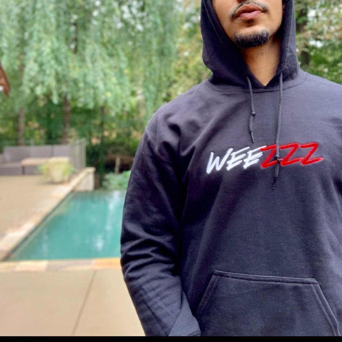 WEEZ PULLOVER HOODIE
