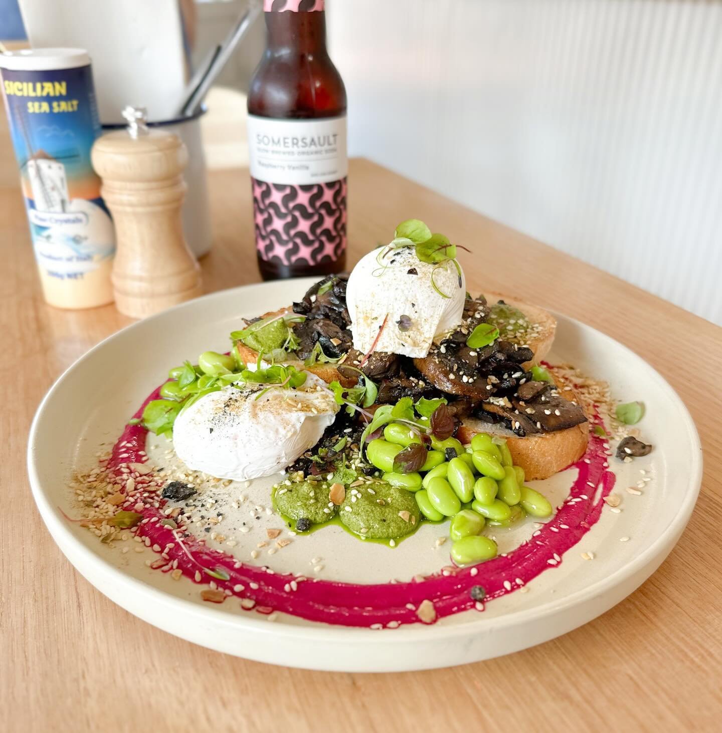Treat mum (or yourself!) to our special &lsquo;Mushroom Fields&rsquo; 🍄 Garlic &amp; thyme mushrooms served on sourdough with poached eggs, edamame, pesto, dukkah and beetroot goats curd 🌸