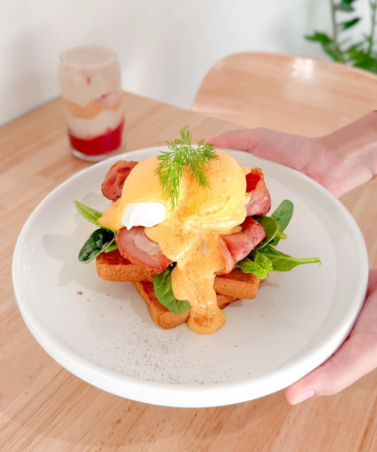 Our new Eggs Benny on brioche? Officially a fan favourite! 🤤✨