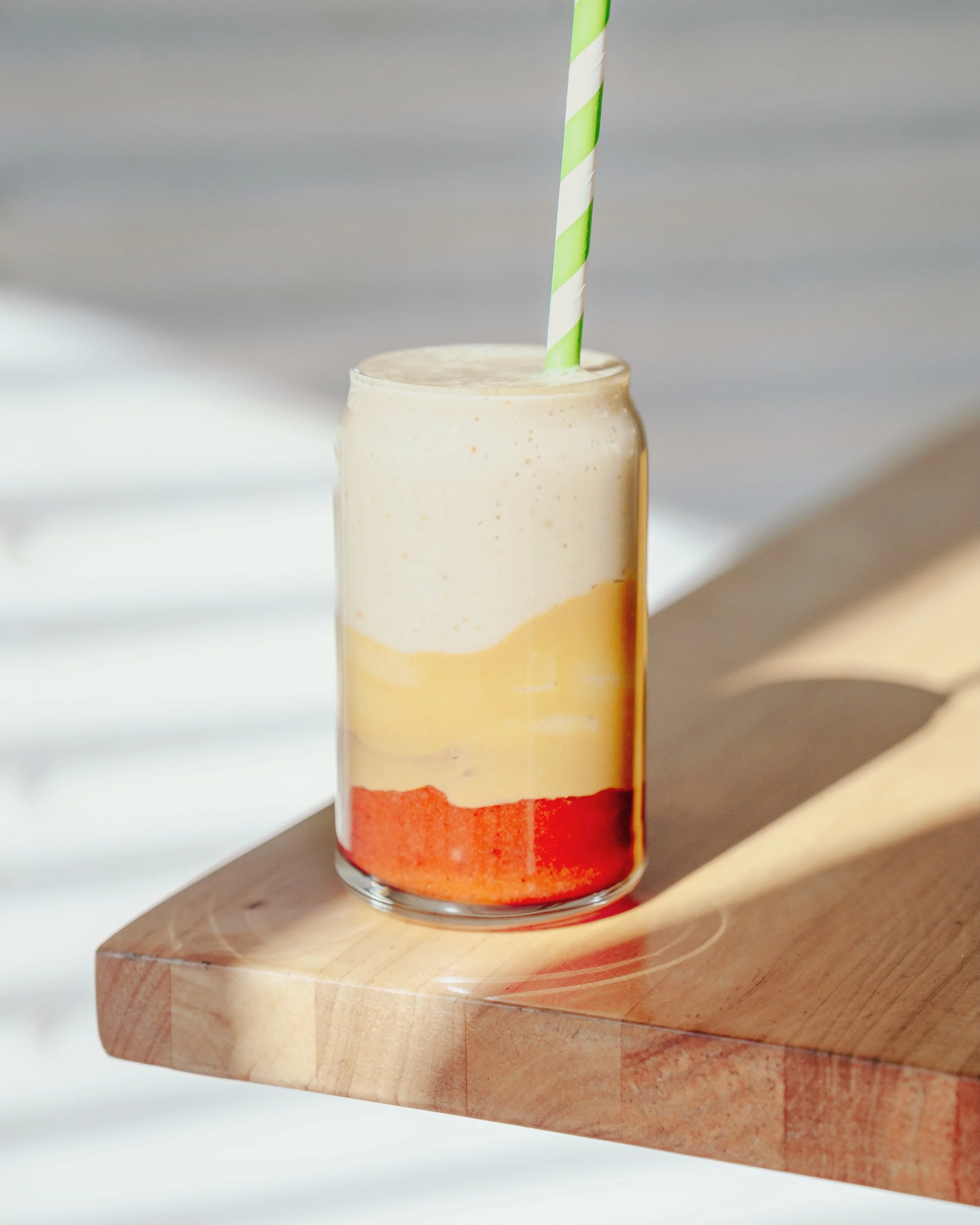Long weekends begin with a PB&amp;J smoothie&hellip;.we promise you won&rsquo;t regret it ✨🥤