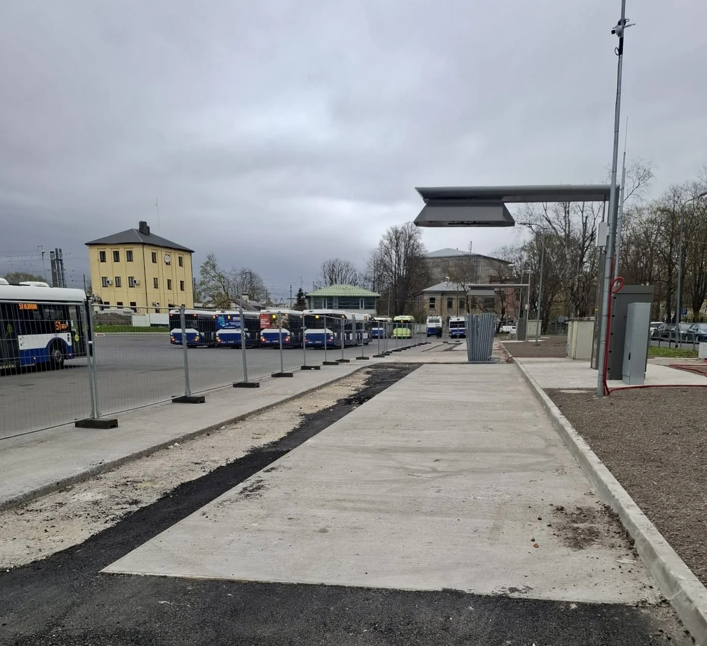 Stiegrota cementbetona seguma plātņu izbūve RPSIA “Rīgas satiksme” objektos