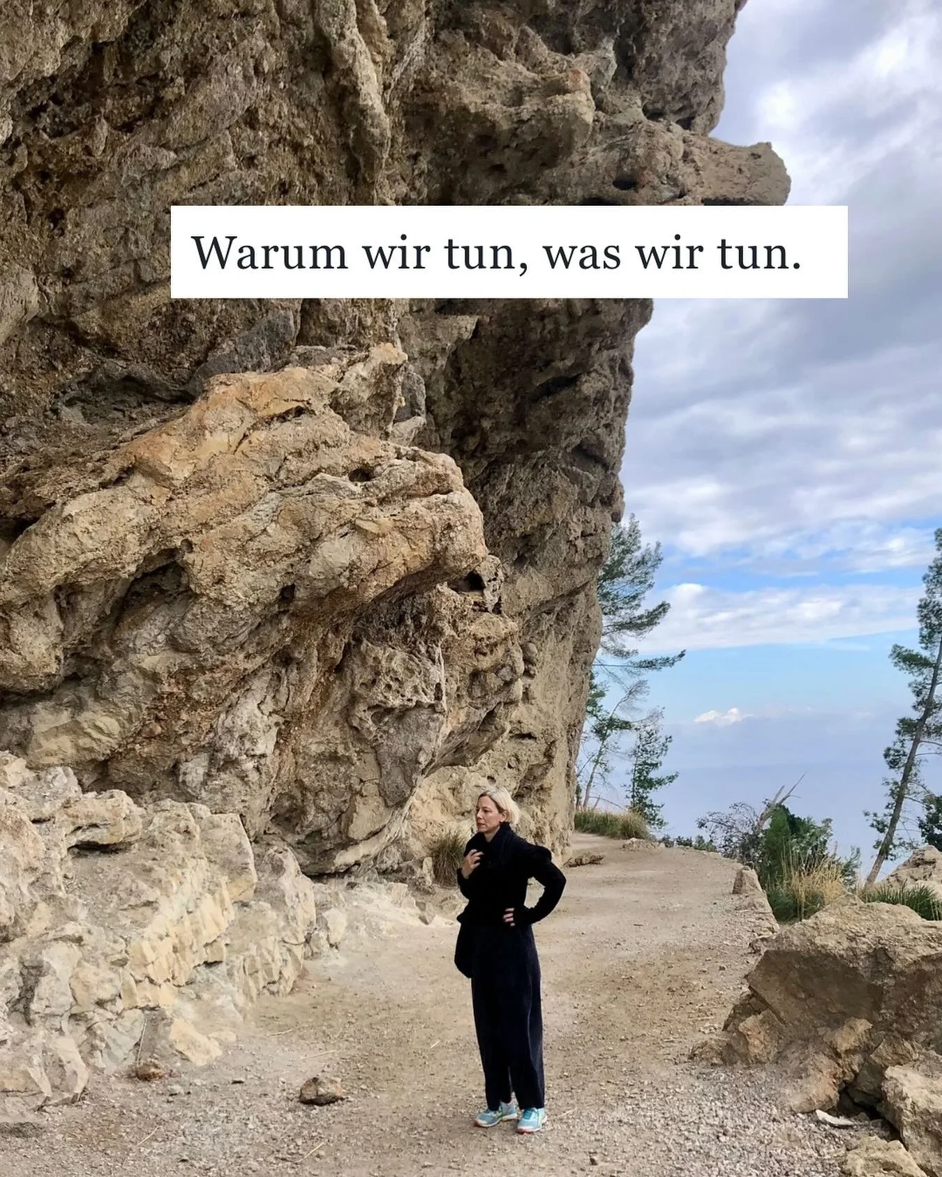 Gerade bei beruflichen Ver&auml;nderungen helfen sie dir, Orientierung zu finden und Entscheidungen klarer zu treffen, wenn vieles un&uuml;bersichtlich wirkt.

&bull;&bull;&bull;
Werte erkl&auml;ren dein &bdquo;Warum&ldquo; und geben dir Richtung. 

