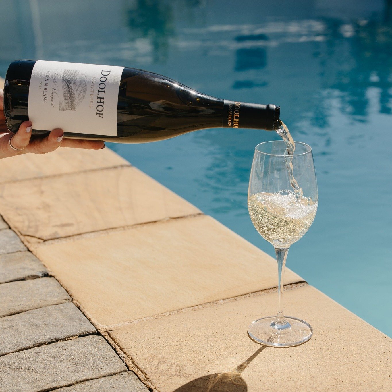 Both the winter and summer months are absolutely breathtaking at Doolhof Wine Estate. Enjoy stunning views, a tranquil and luxurious space, 5-star service, exquisite wines, and so much more!

Book your getaway accommodation today, or better yet, brin