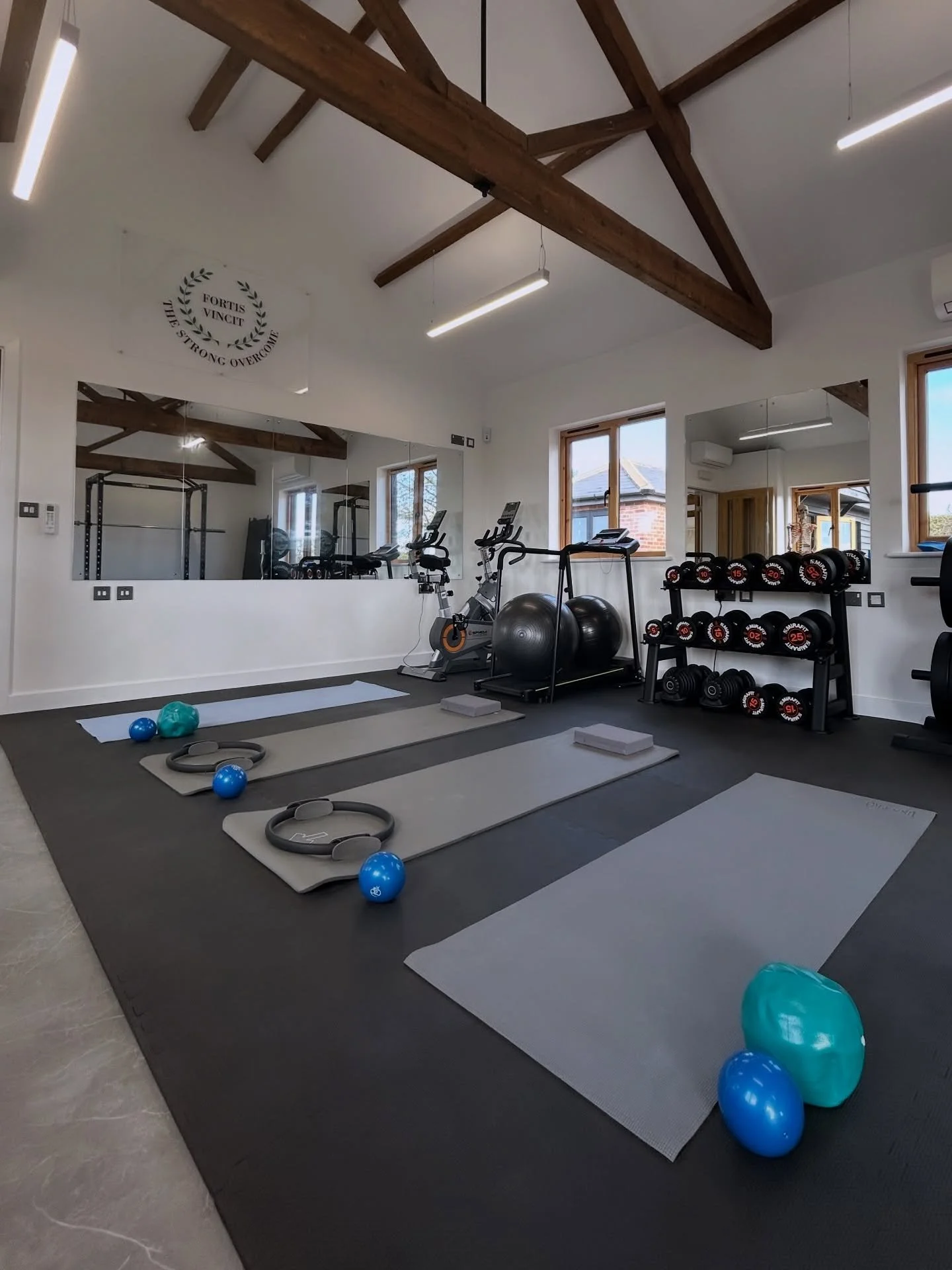 🌿 SMALL GROUP PILATES 🌿

We&rsquo;re pleased to be starting our next course of small group Pilates this week! 🧘&zwj;♀️ 

Lead by a qualified physiotherapist our Pilates sessions are focused on strength, mobility, and safe movement in a small, supp