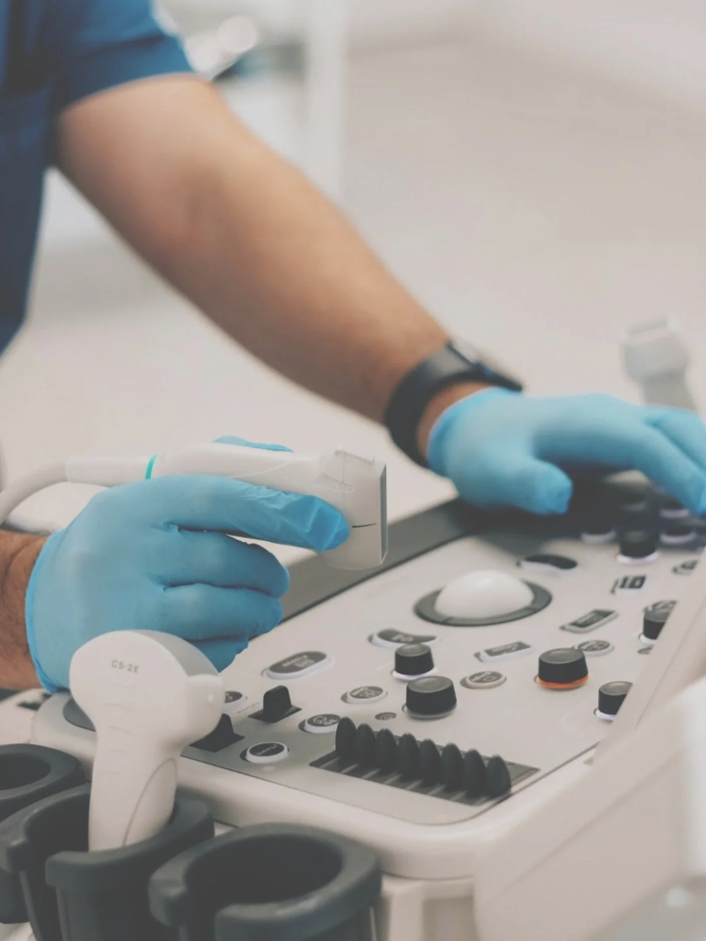 🌿 DIAGNOSTIC ULTRASOUND 🌿

Struggling with muscle, joint or tendon pain? Our MSK Diagnostic Ultrasound service can help provide fast, clear answers 🙌

Musculoskeletal ultrasound is commonly used to assess:
✔️ Tendon injuries (e.g. Achilles, rotato